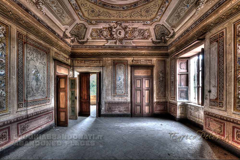 abandoned places great hall Eastern Villa