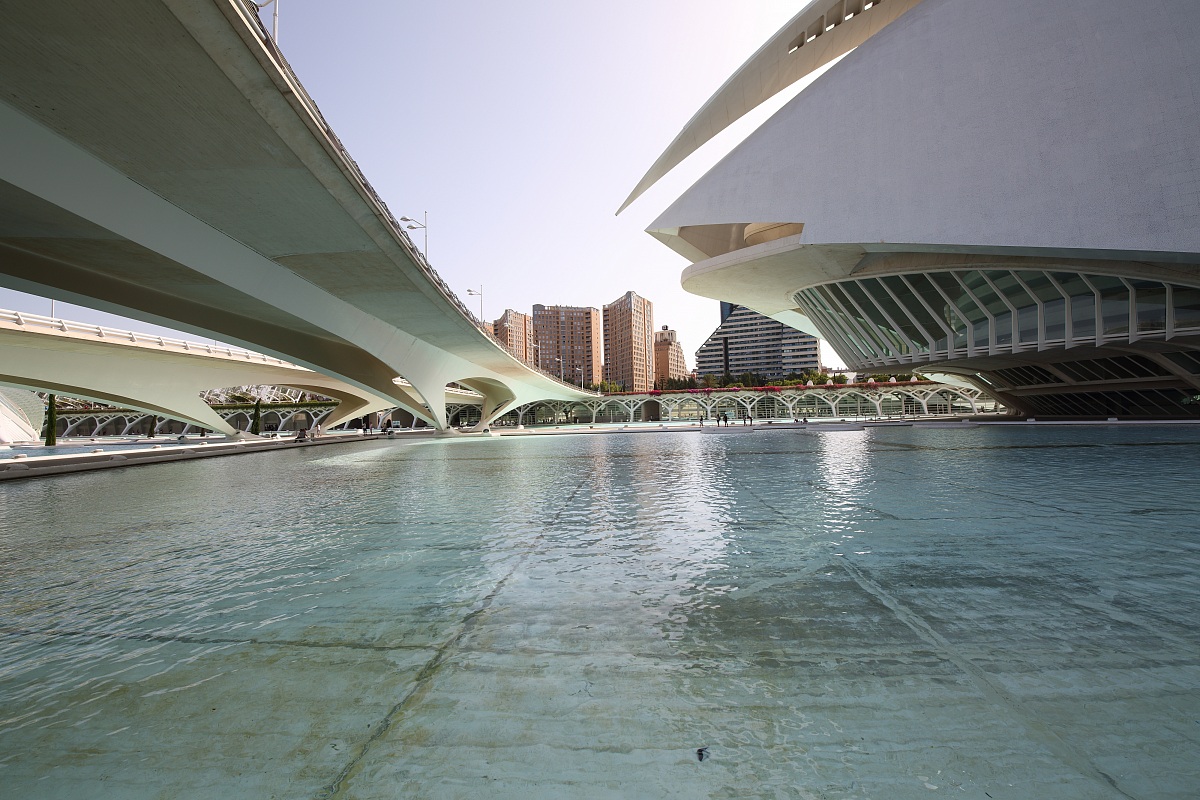 And water routes between the buildings of Calatrava - V1