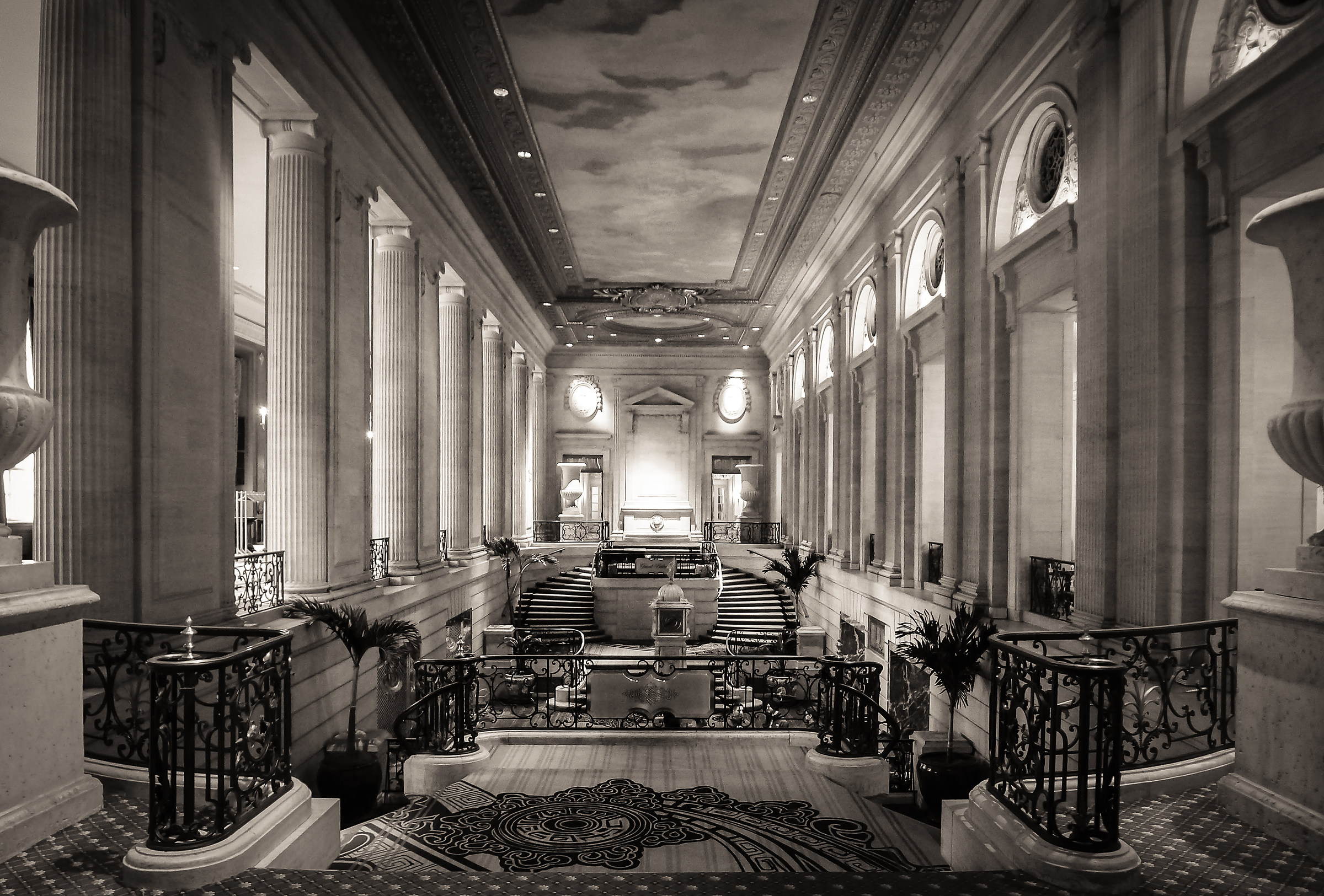 Hilton Chicago Lobby