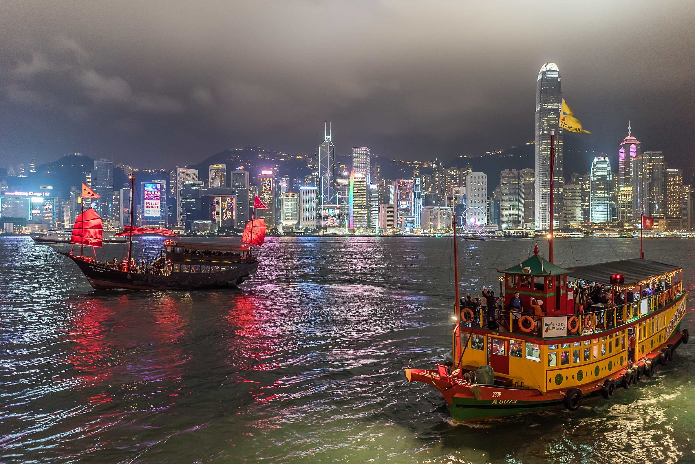 Hong Kong, boats