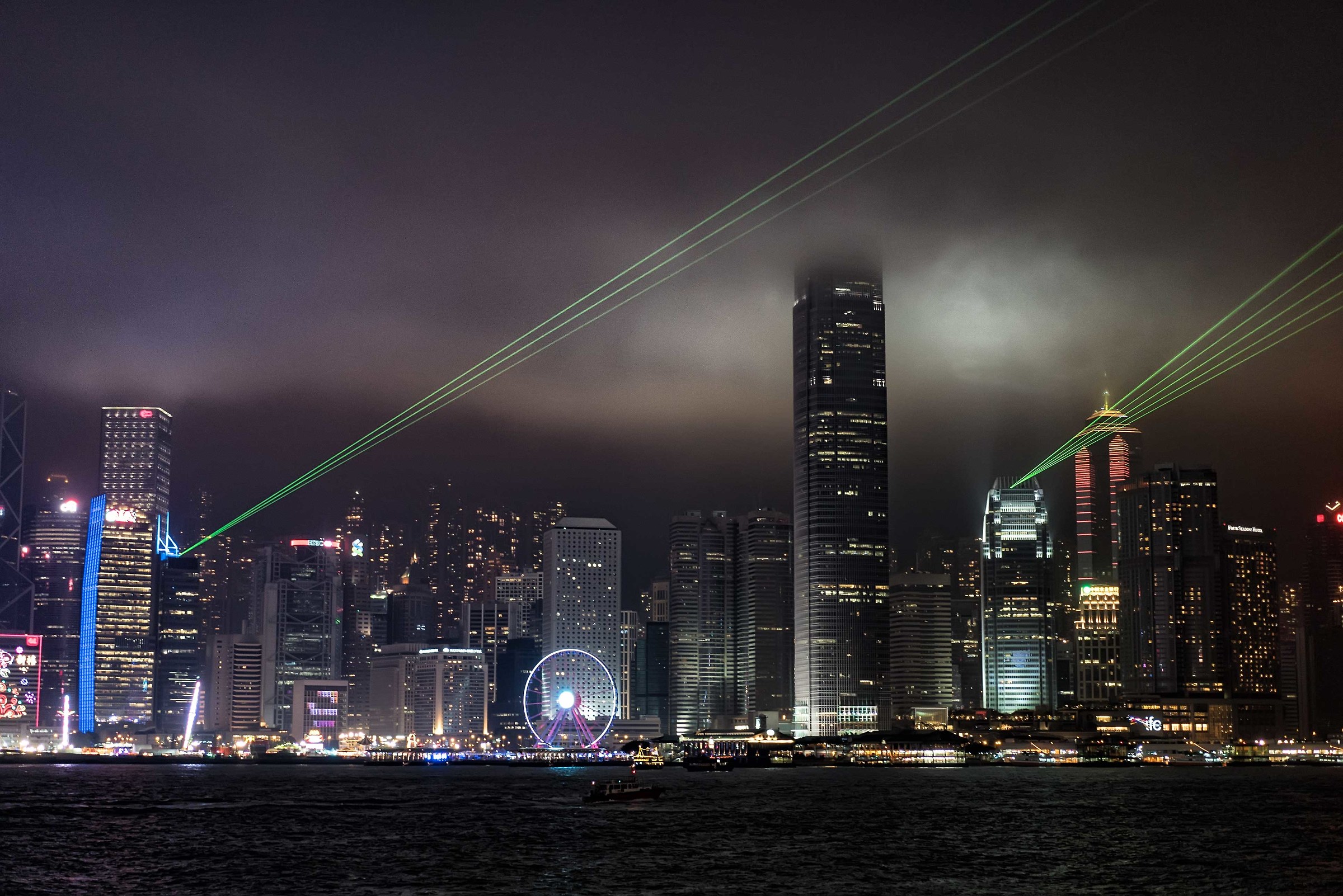 Luci e Lasers a Hong Kong