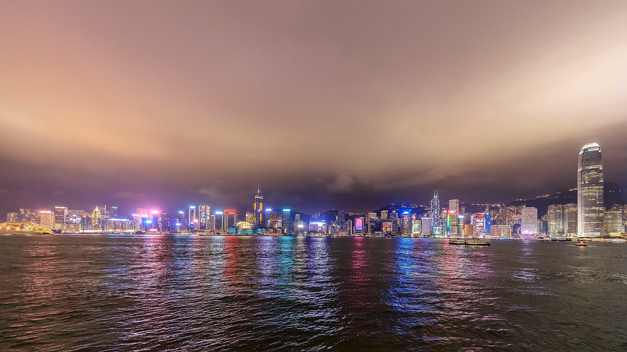 Hong Kong Harbour winde