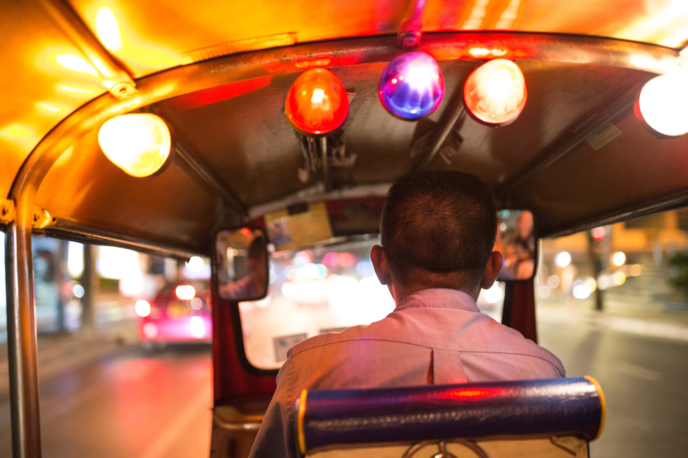 tuk tuk inside view