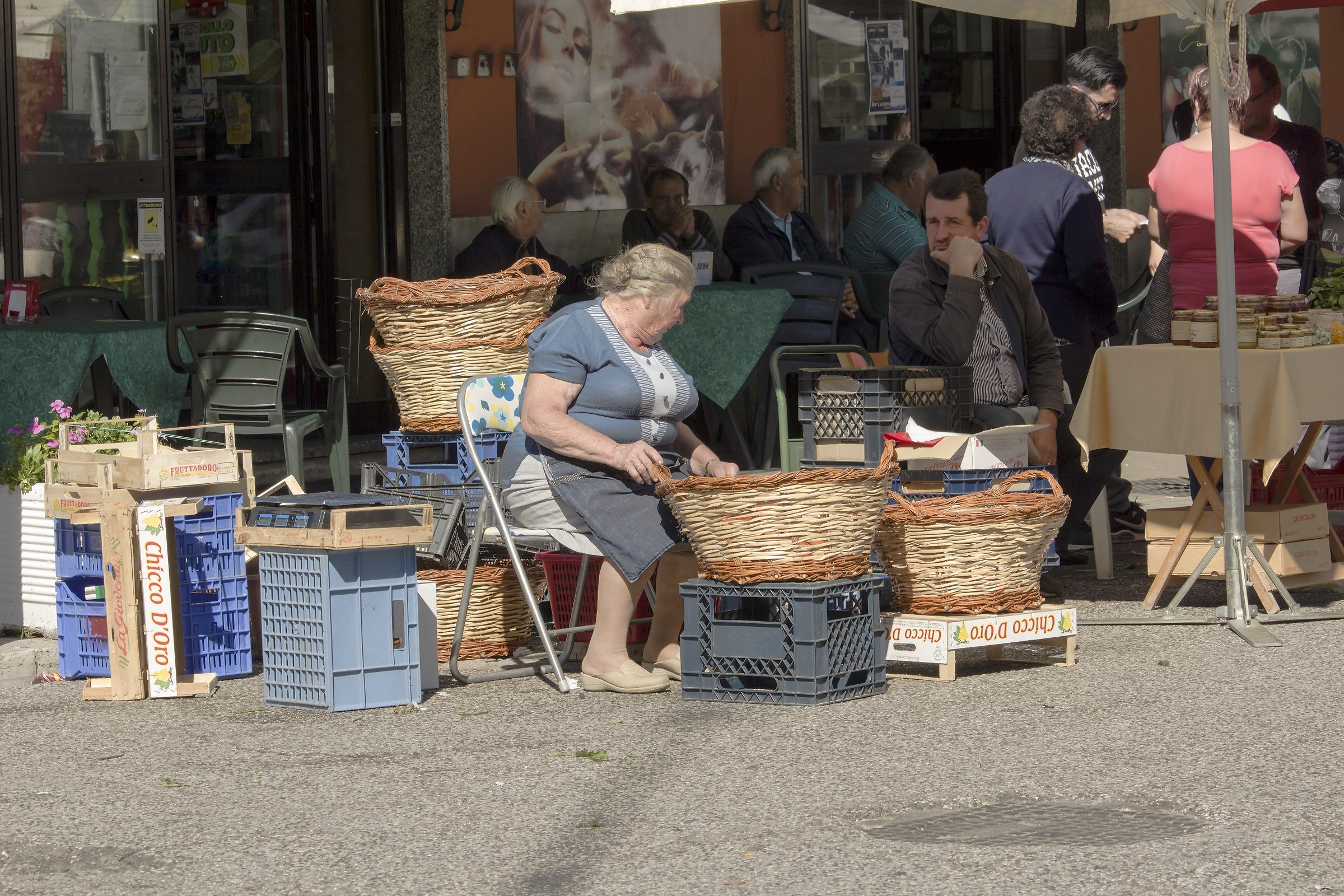 grandmother to the market