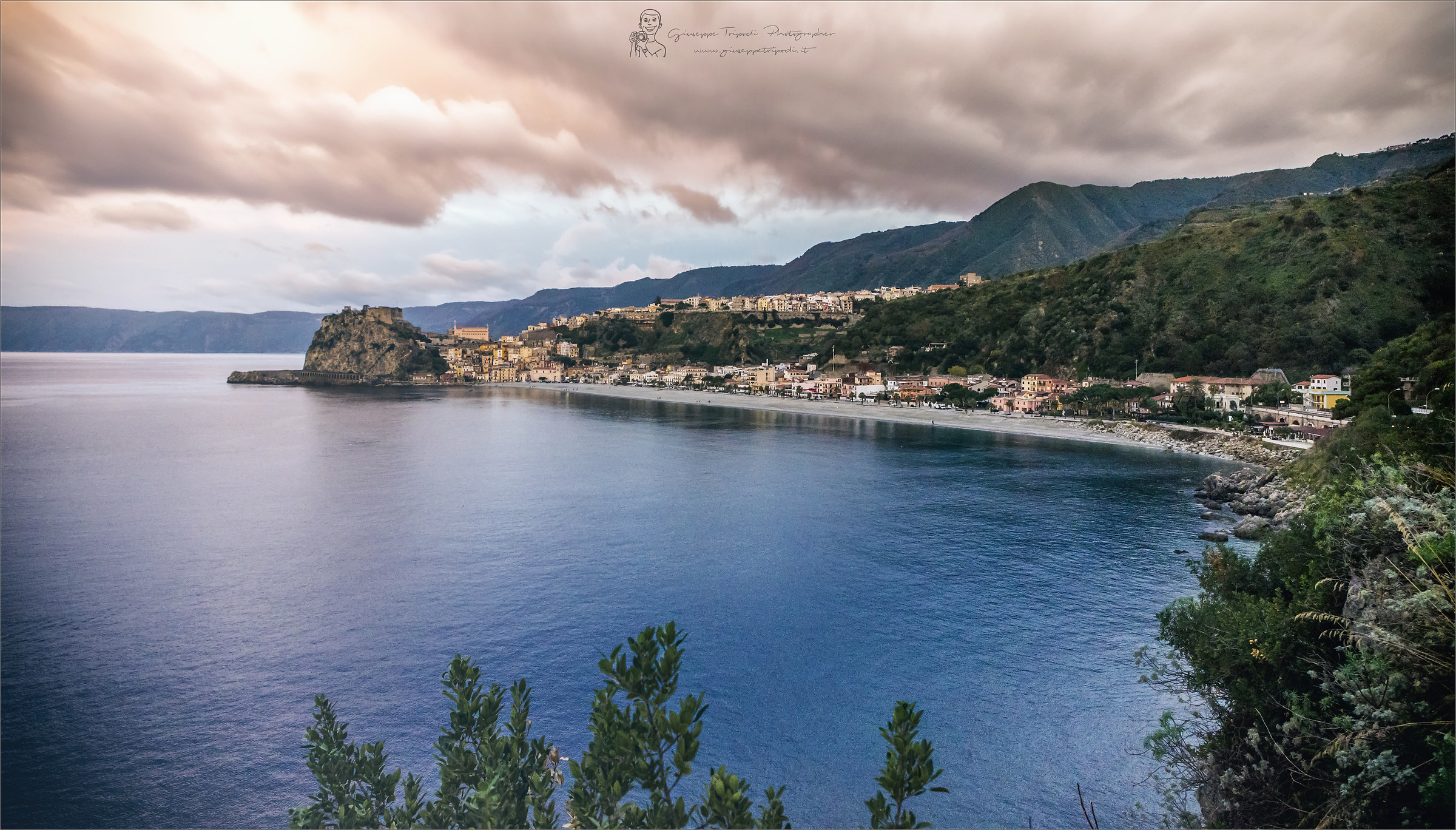 Playing with the sea