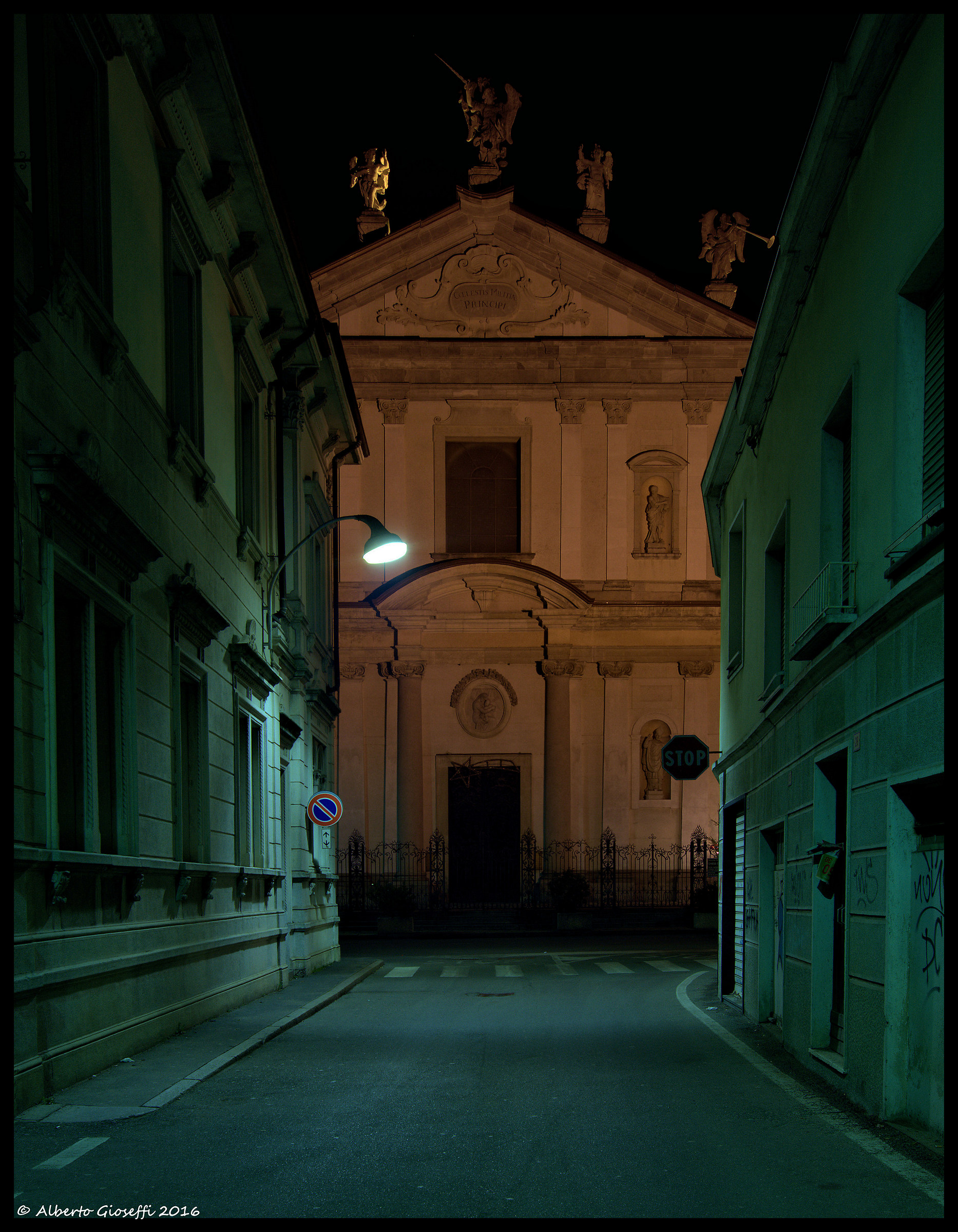 Petra? ... No, San Michele in Busto Arsizio