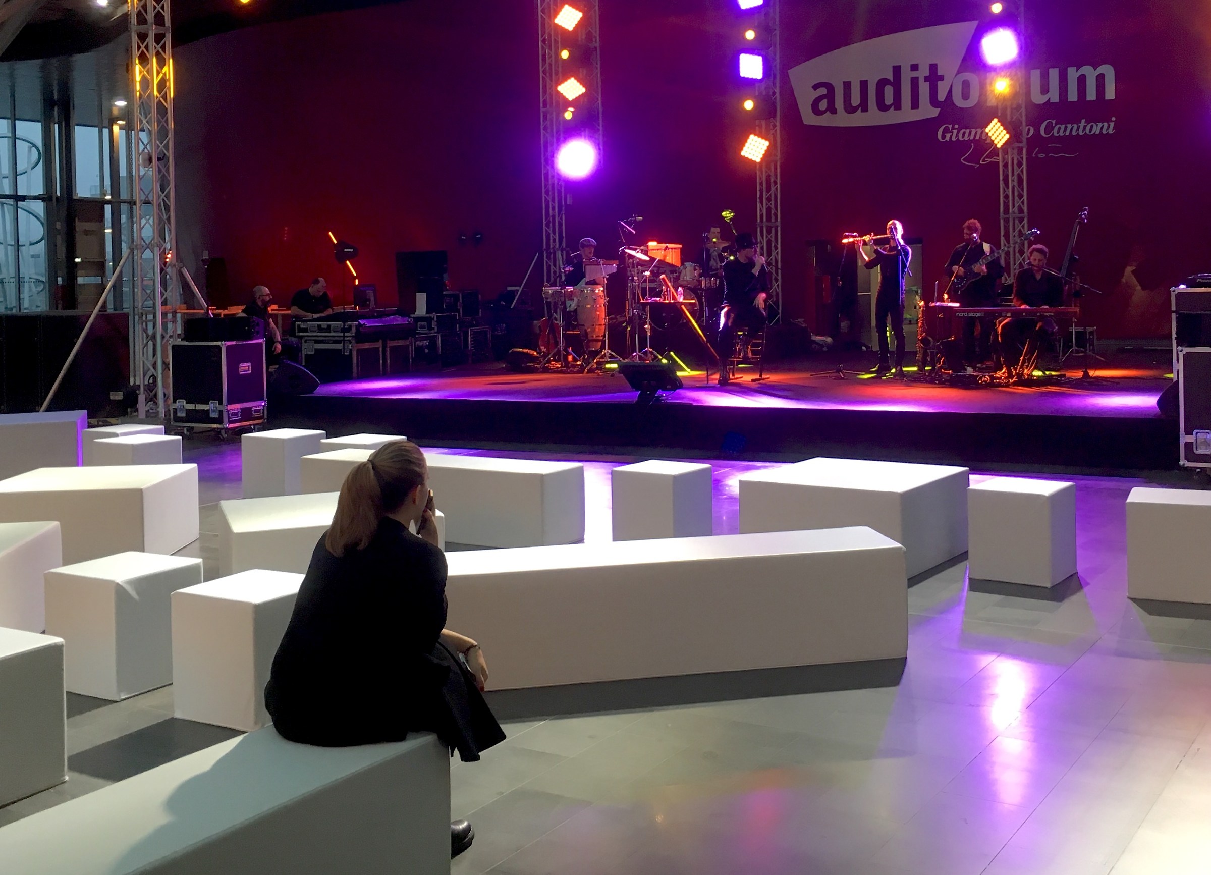 Mario Biondi sings just for me