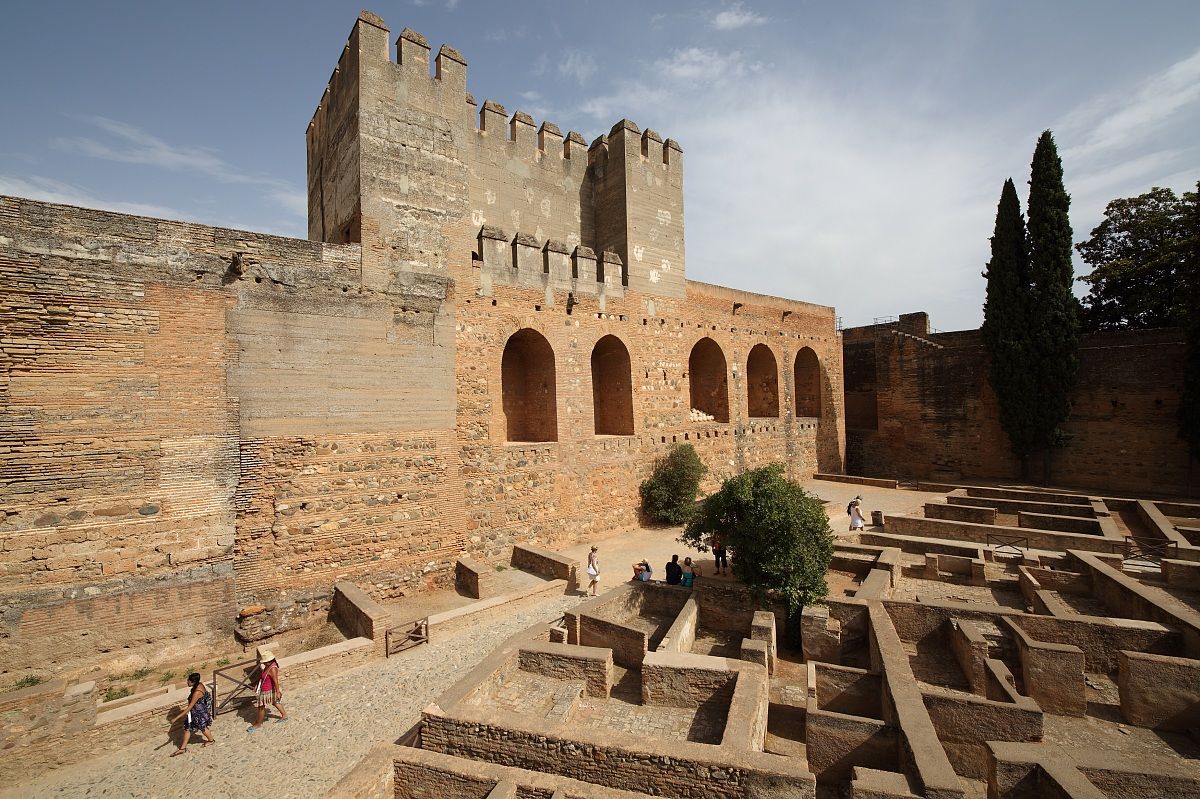 Fortress of the 'Alcazaba and Plaza de Armas v2