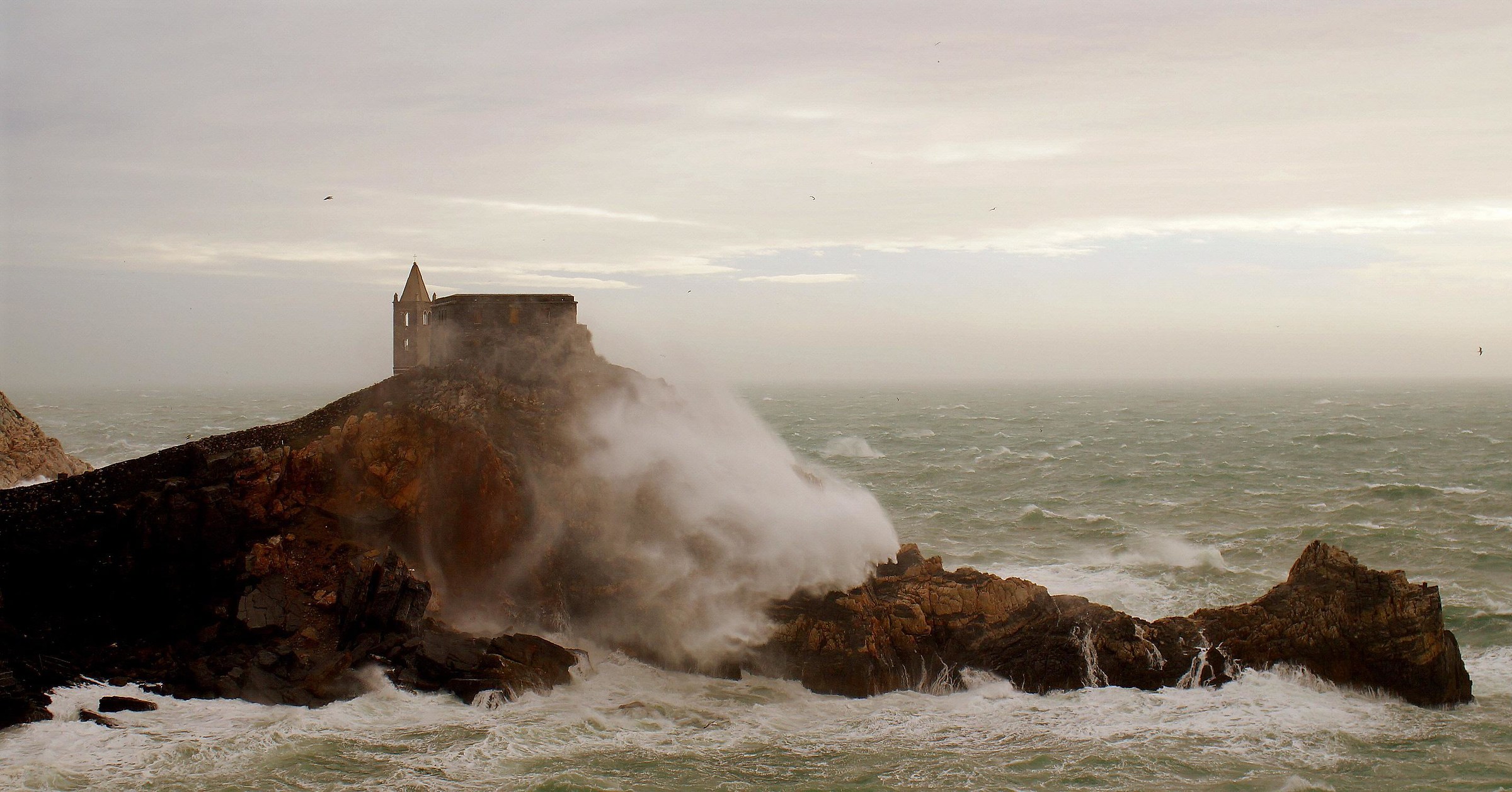 Giornata spumeggiante a San Pietro(Portovenere)