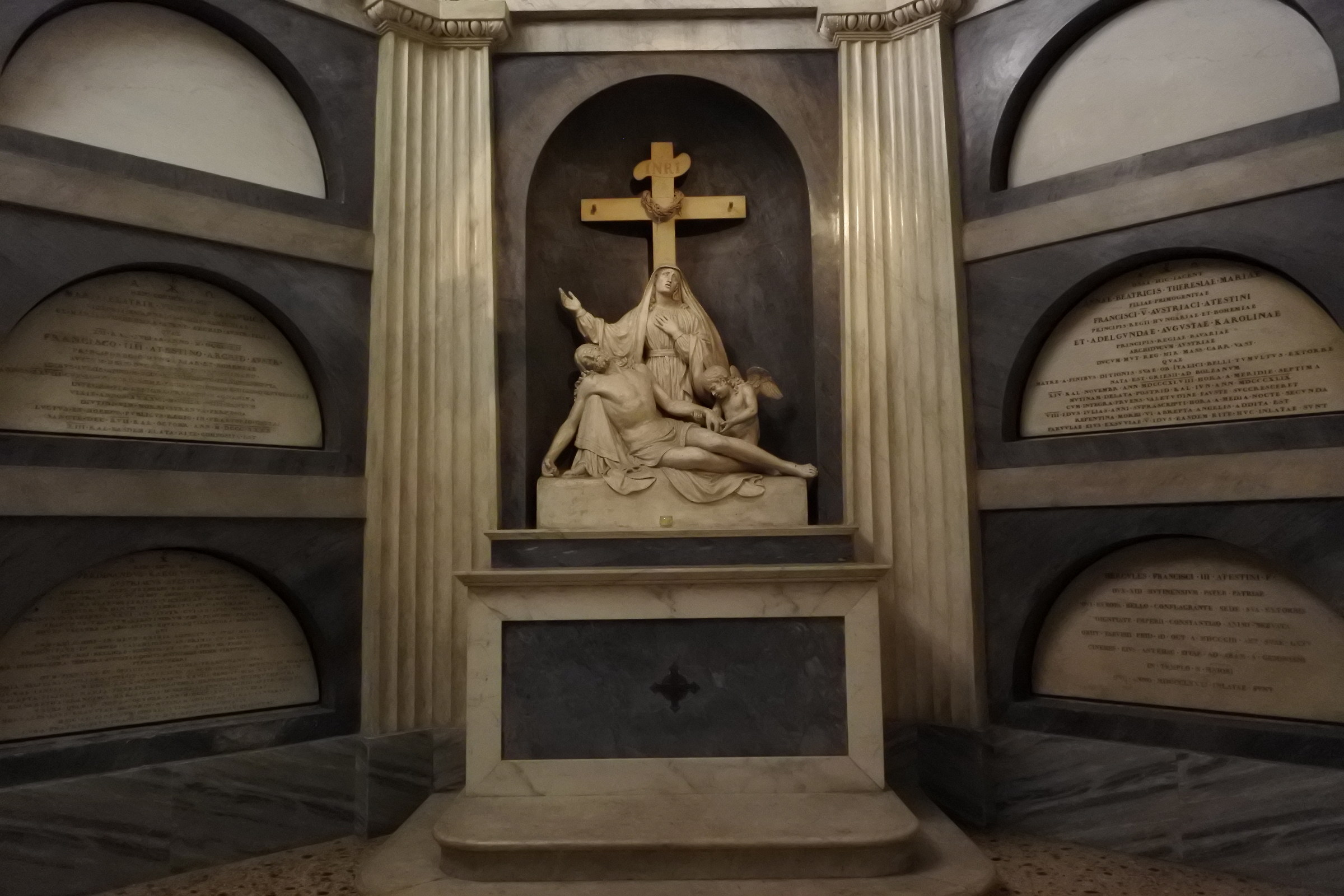 Tombe dei Duchi di Modena 2