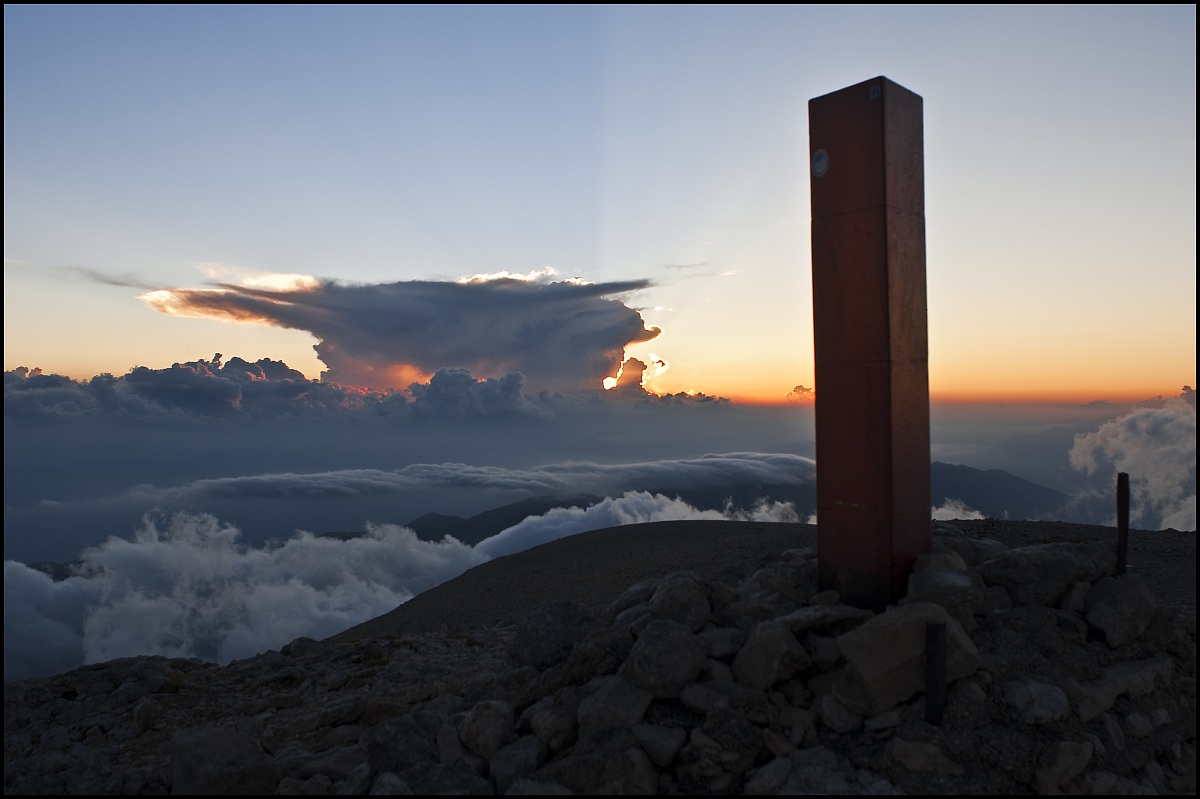 sunset from Mount bitter 2800m (mountains of Maiella)