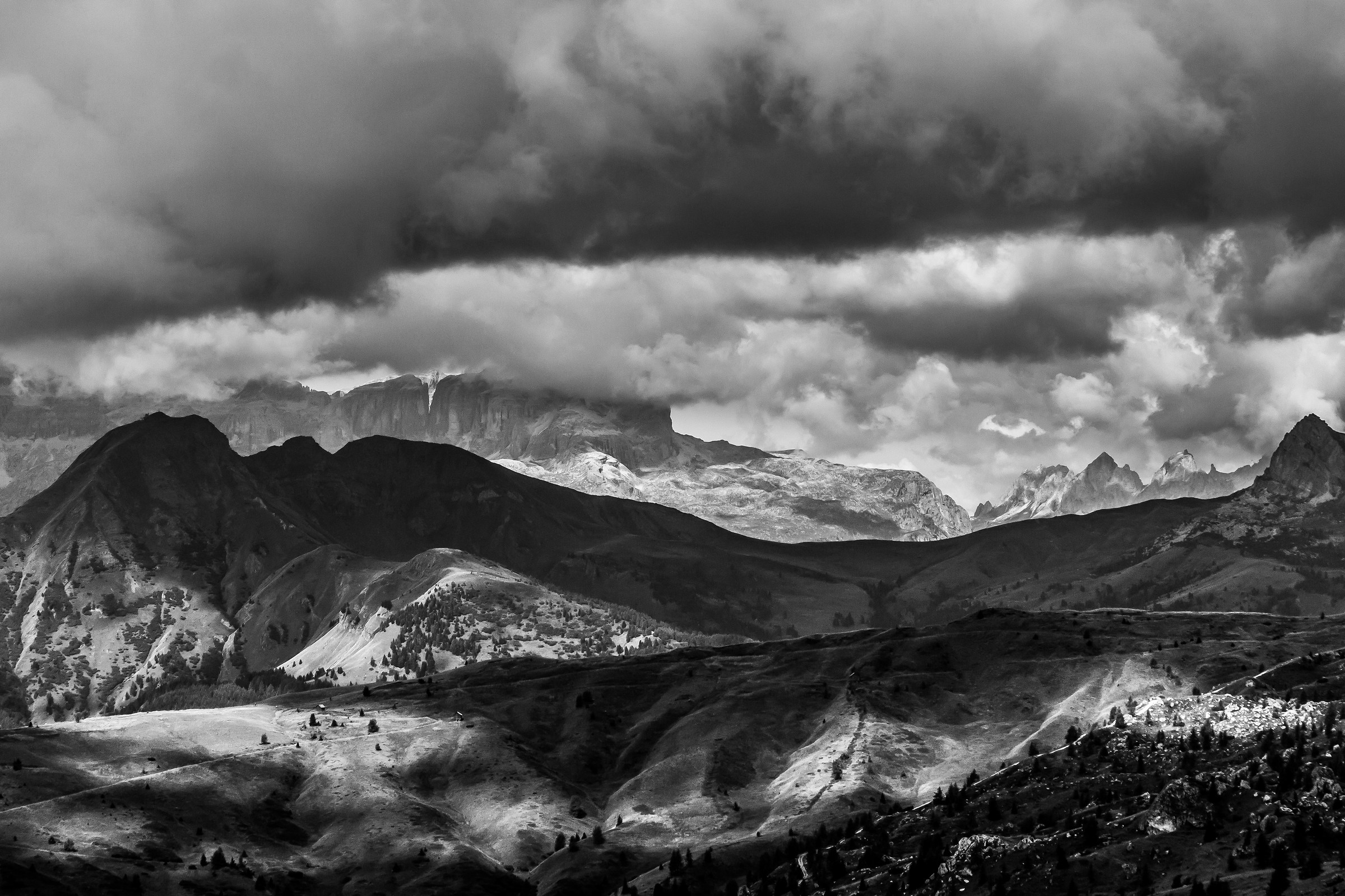 Light and dark dolomitic
