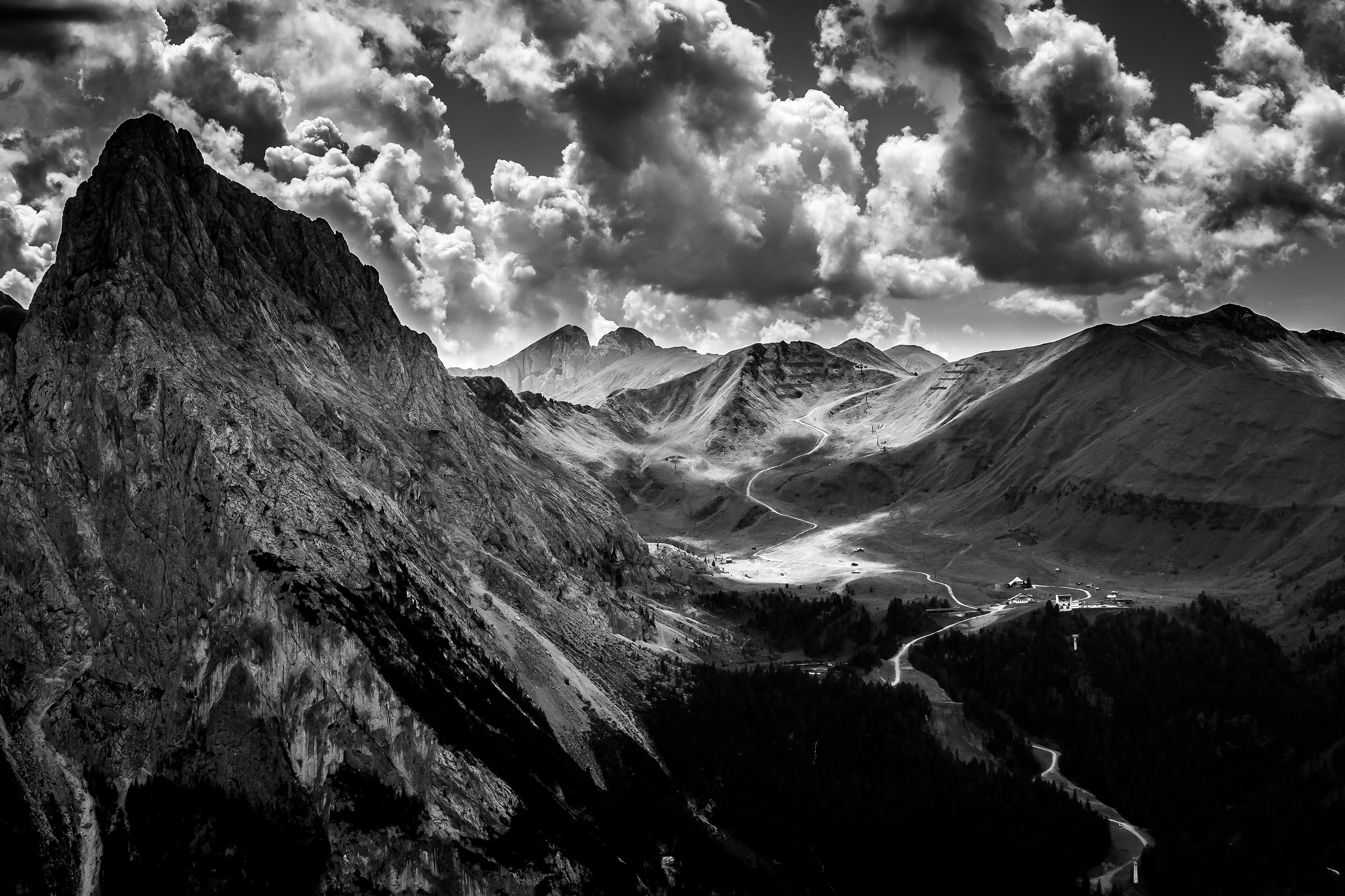 Clear and dark dolomitic