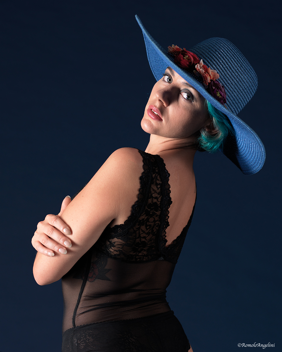 Jessica with his hat.