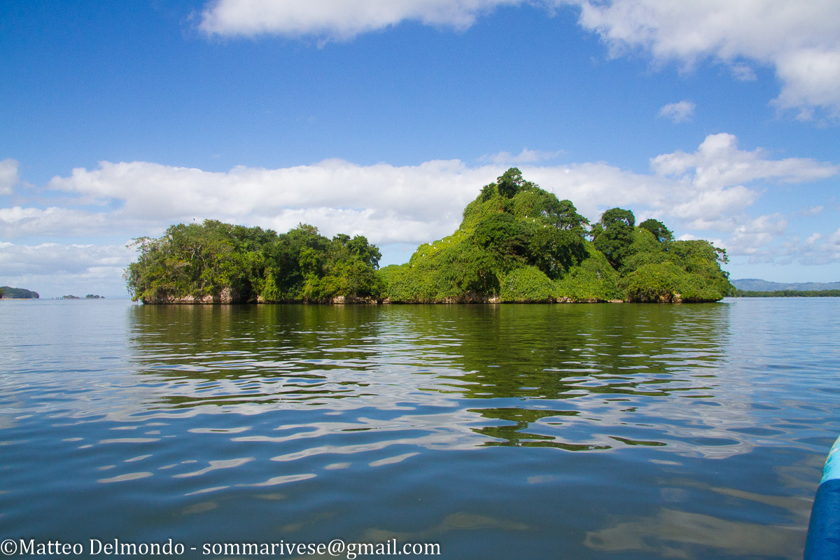 Two islands of Los Haites park