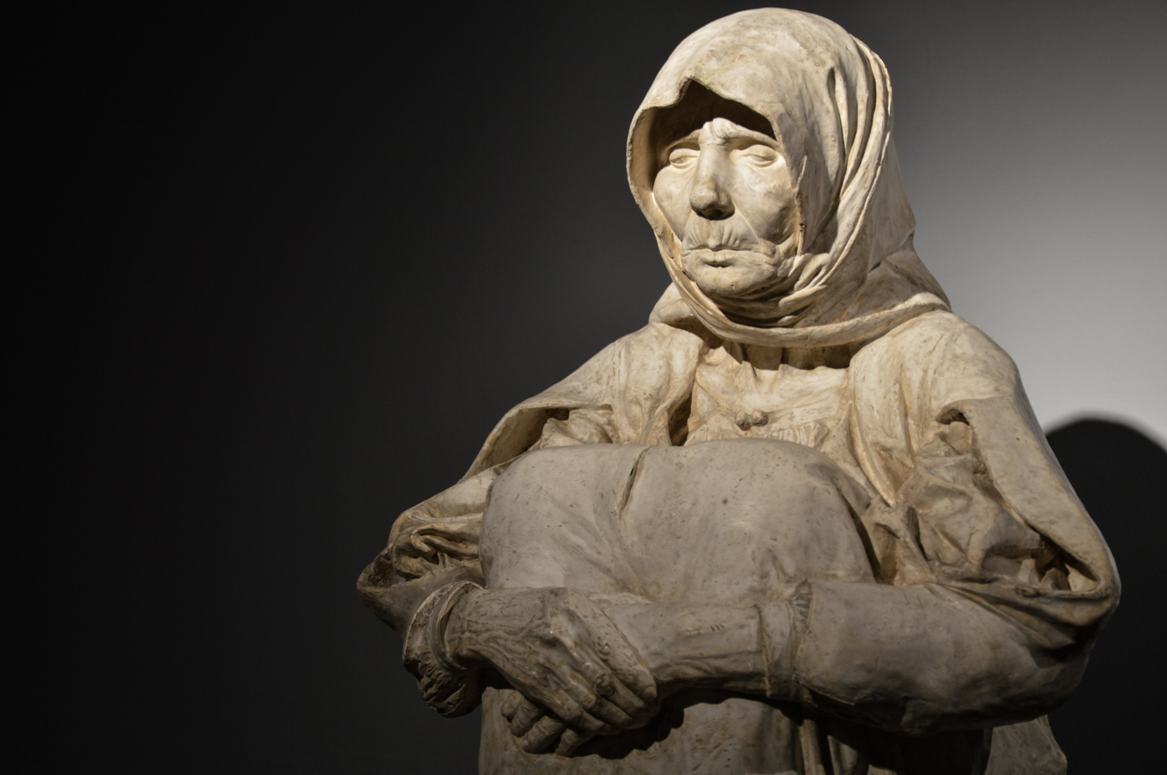 Sculpture, modern art gallery