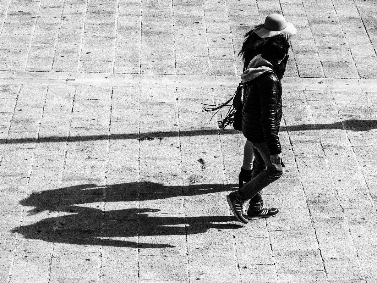 Uniti come le nostre ombre...