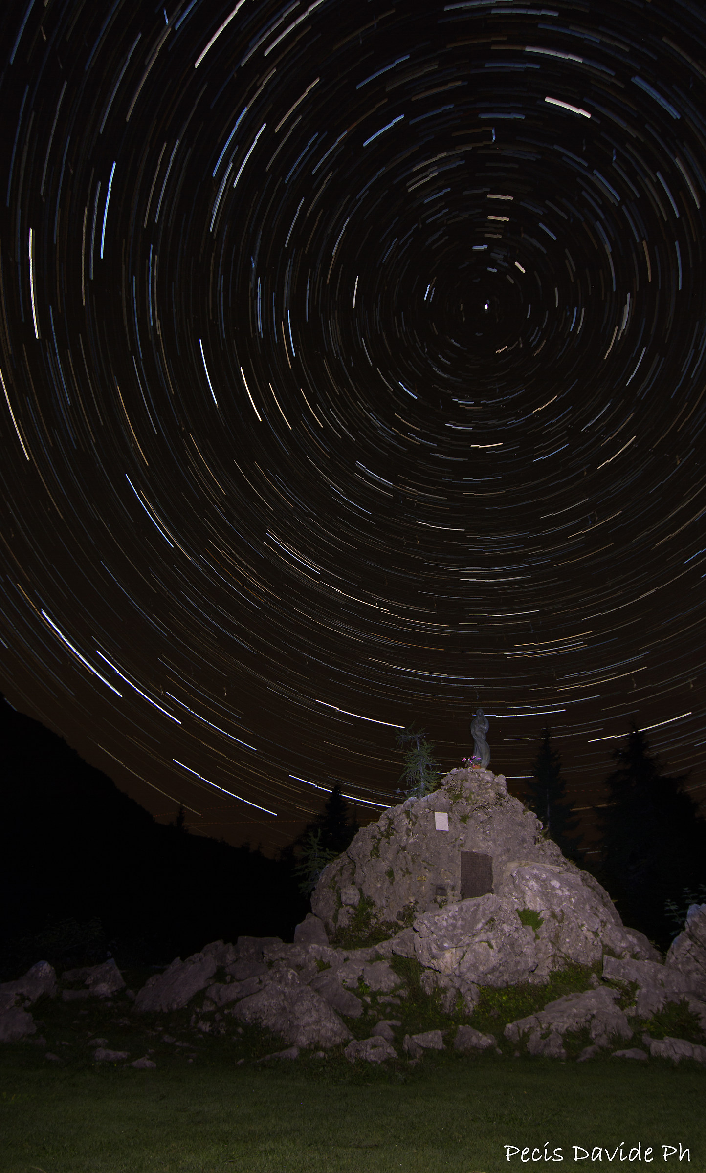 Star Trail ai Campelli