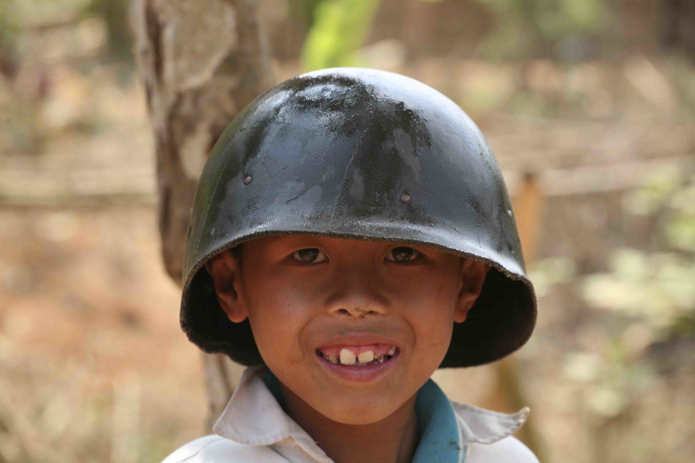 Ho trovato un vecchio casco militare - Laos
