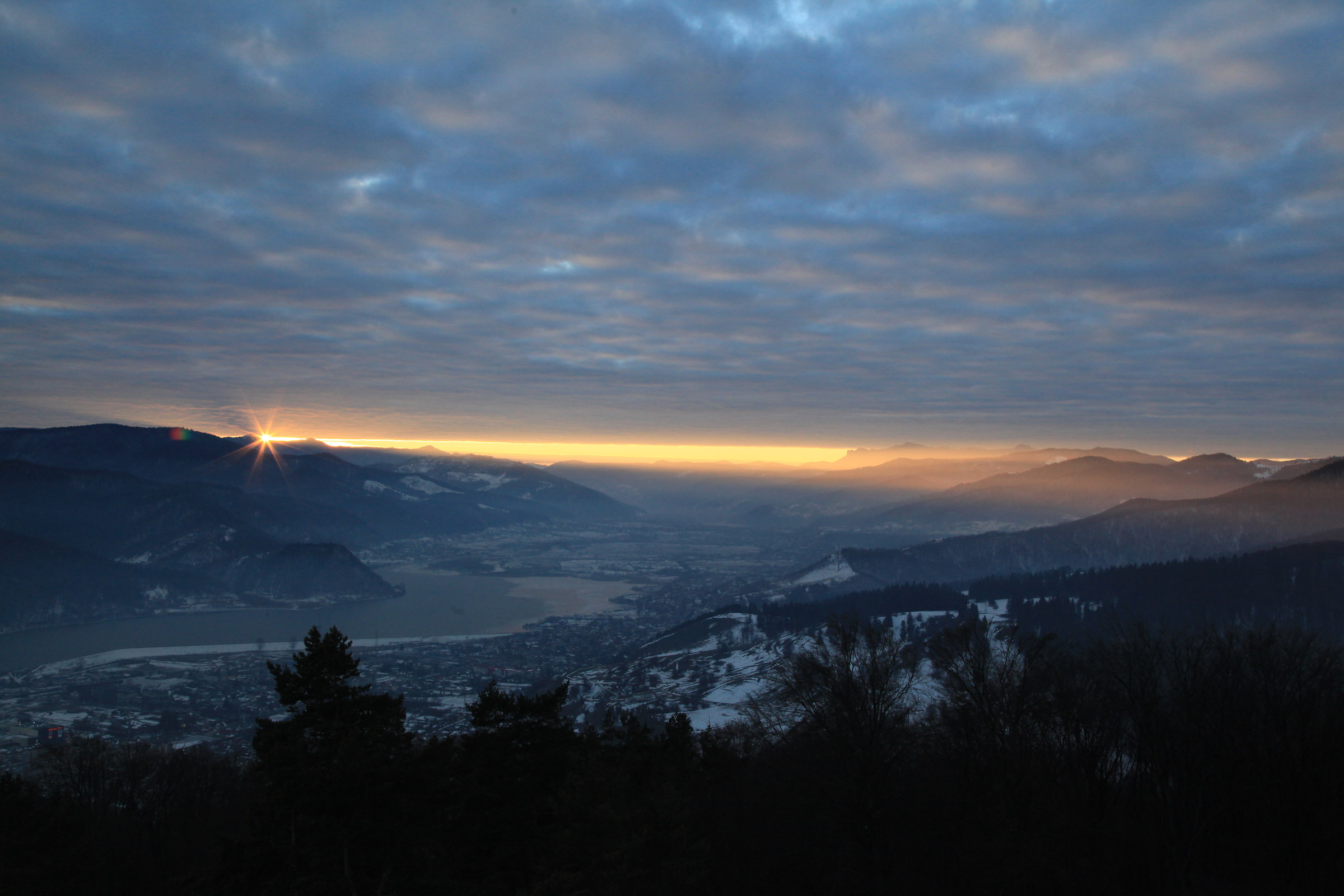 Sunset Lake Batca Doamnei 1