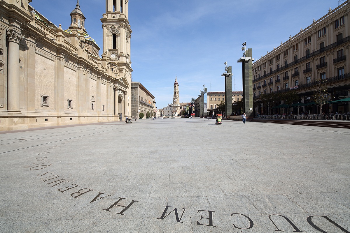 Basilica e Piazza del Pilar - Saragozza - Spagna - v4