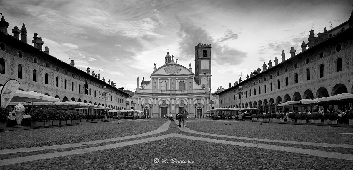 Piazza Ducale