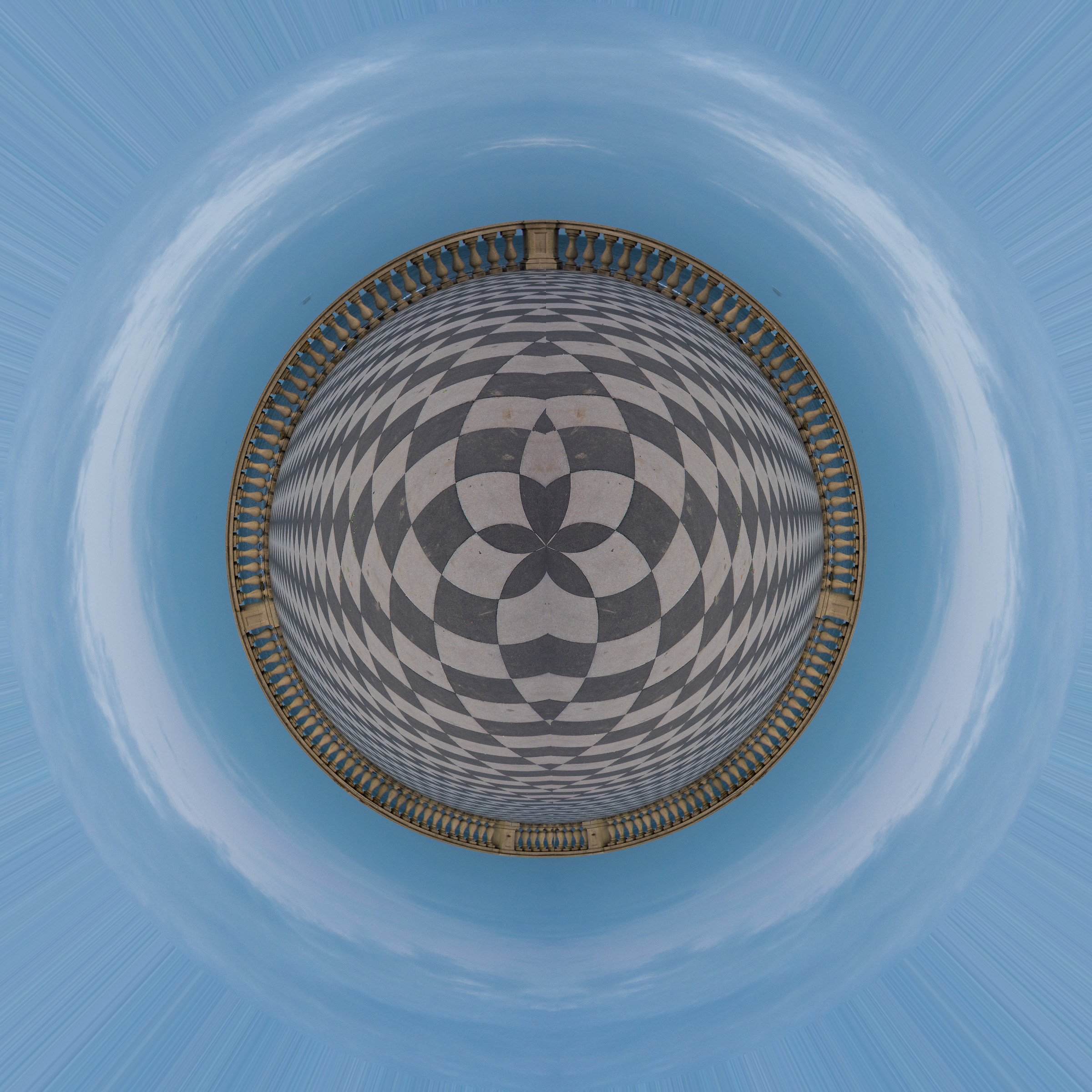 Little planet, terrazza Mascagni. Pace e imperfezione