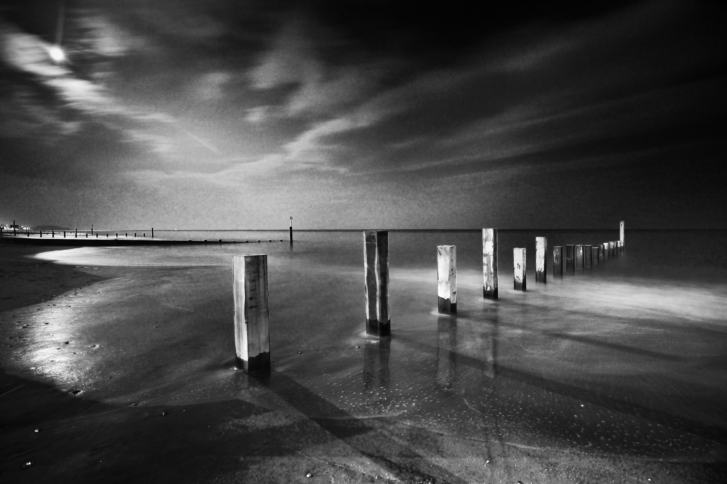 Ny la Luce del Silvery Moon B & W