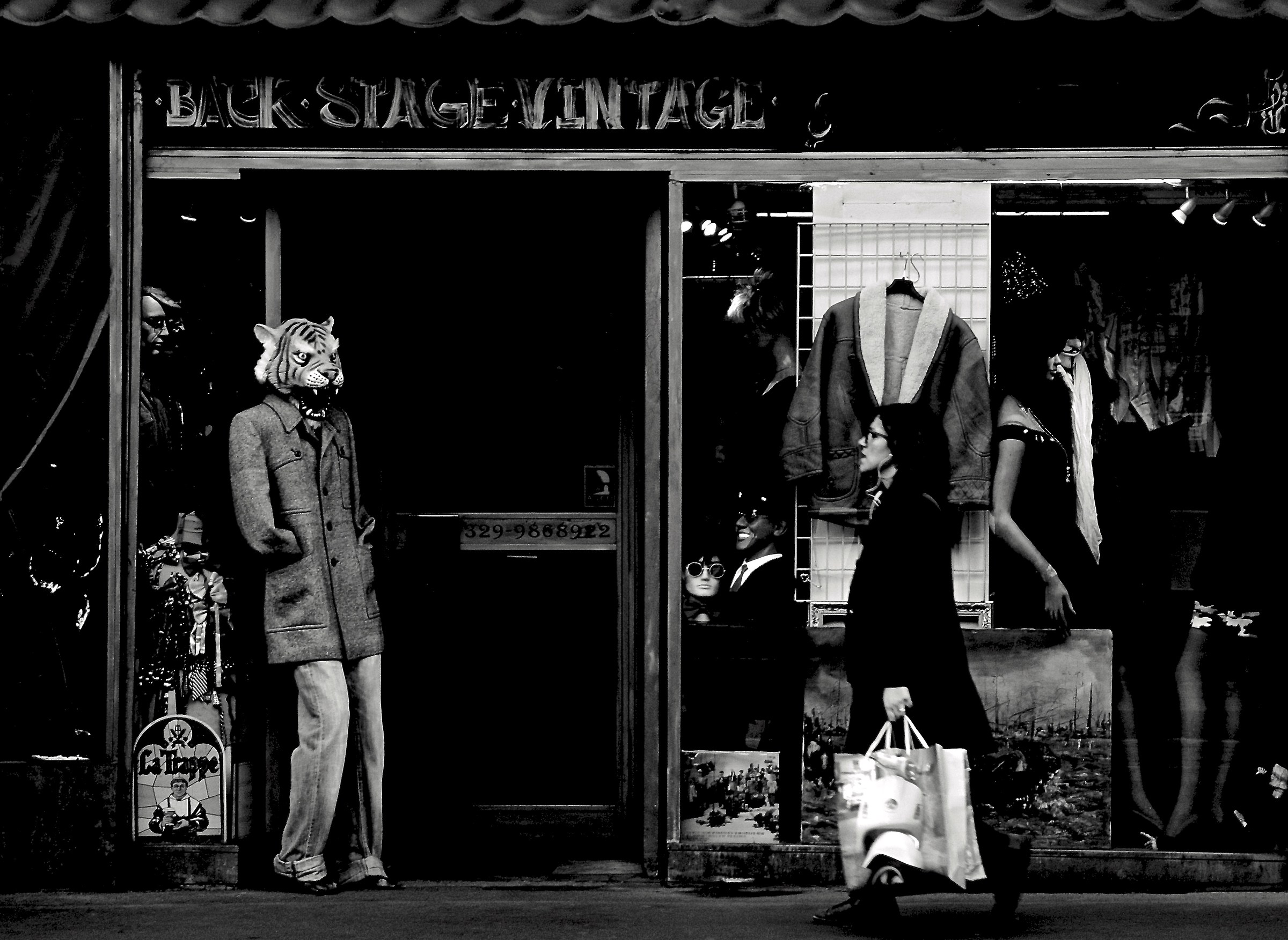 Back - Stage - Vintage