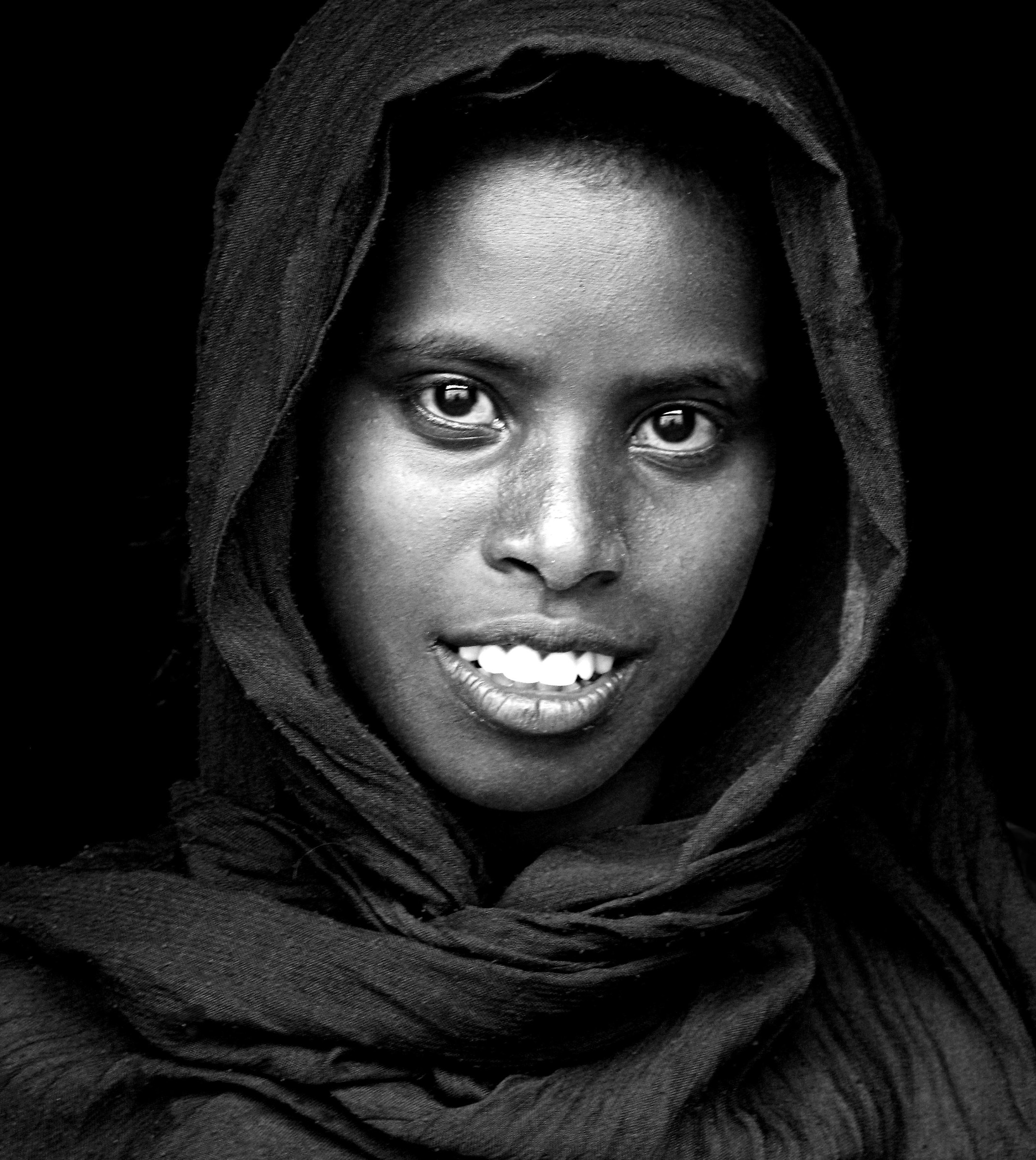 Giovane ragazza etiope