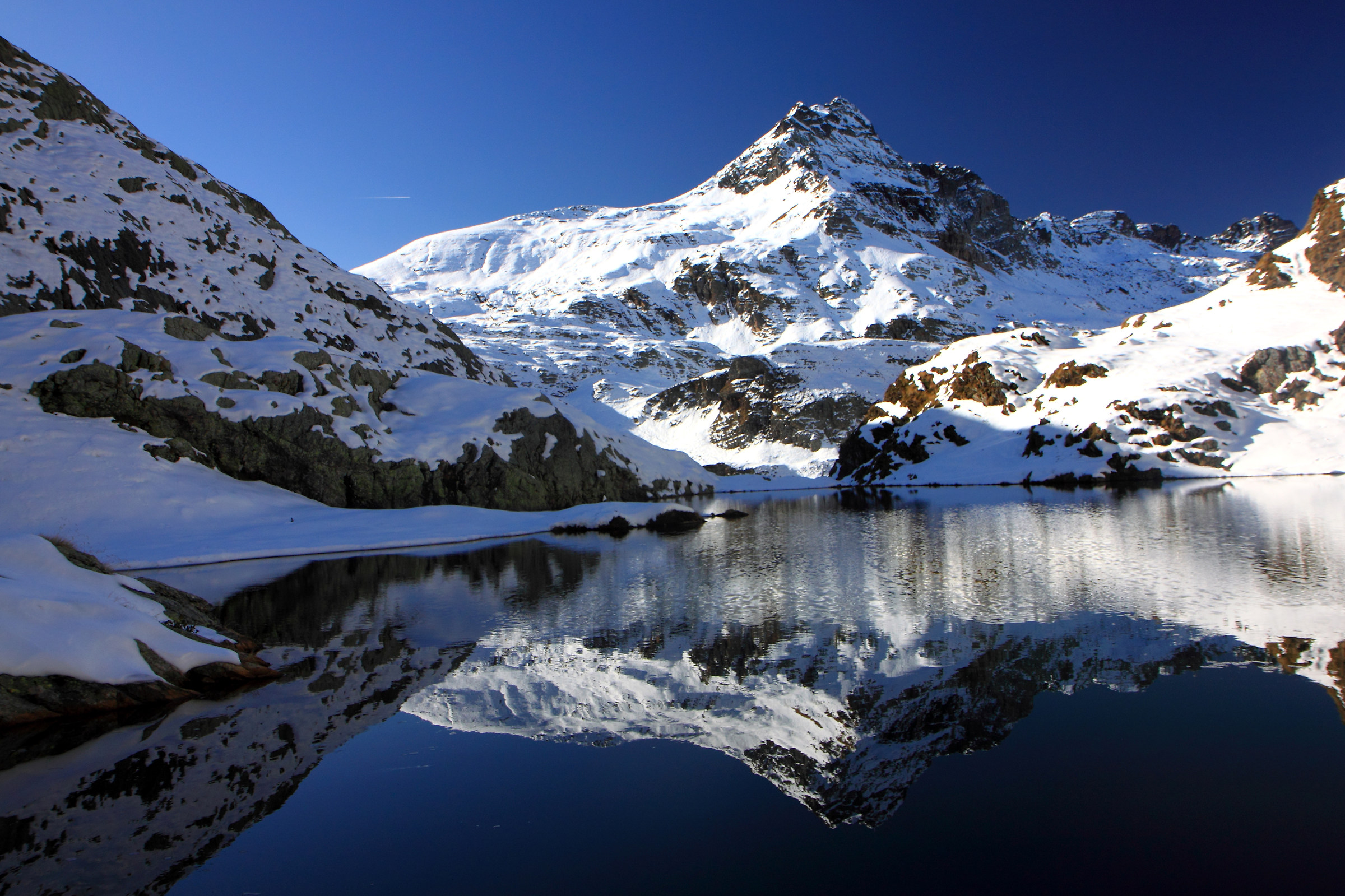 Pradella on the mirror