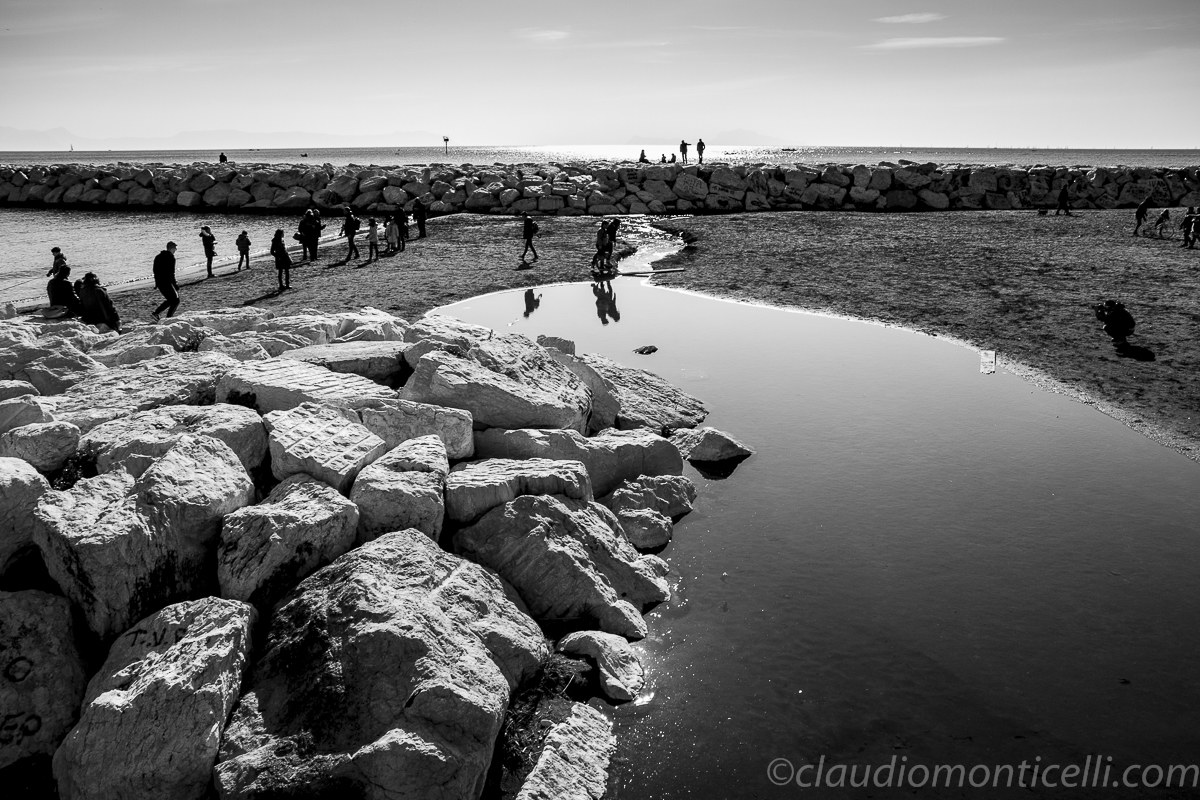 winter Sunday to the sea