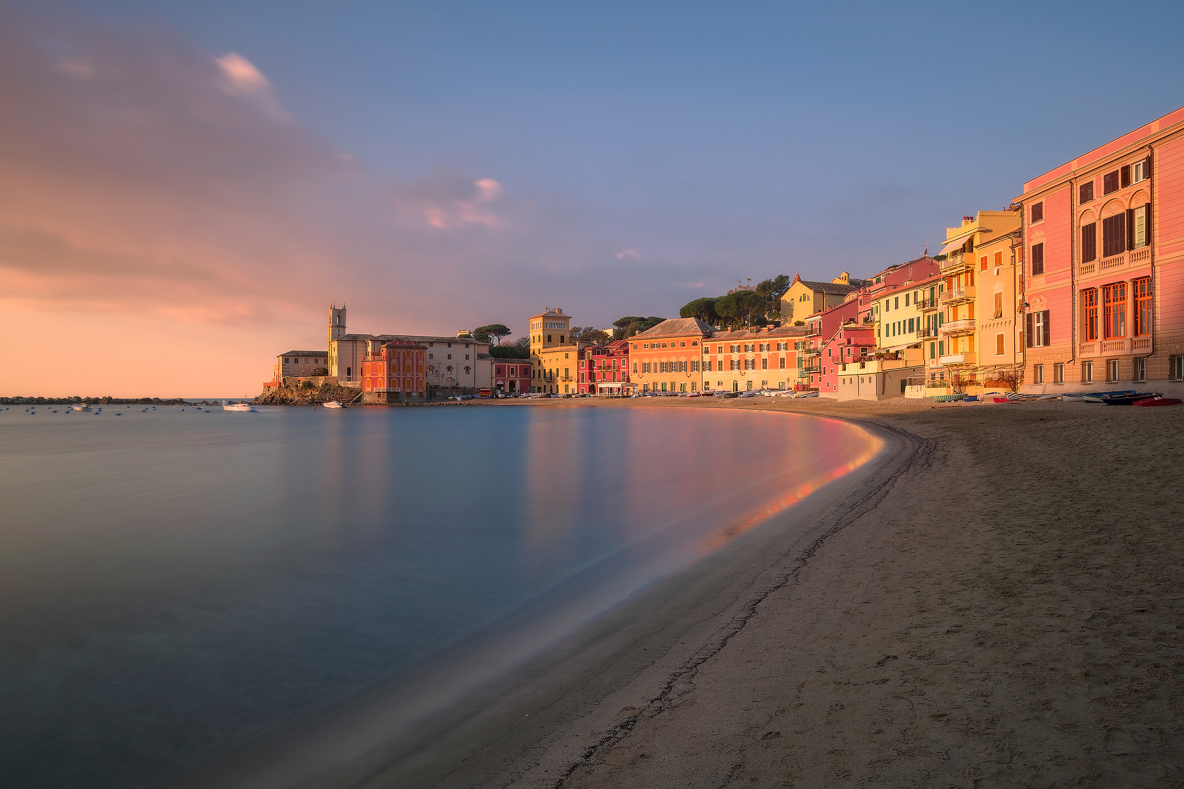 Alba in Sestri Levante