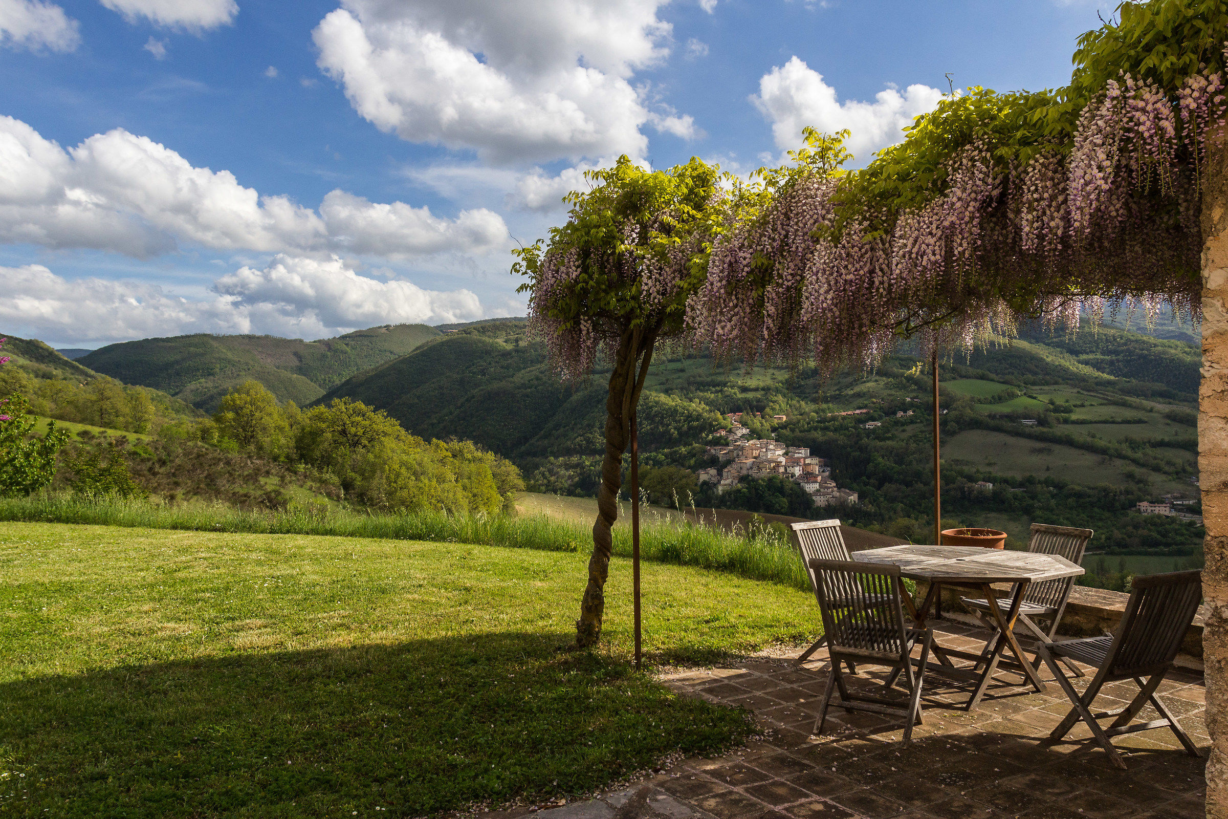 Terrace with views of Preci