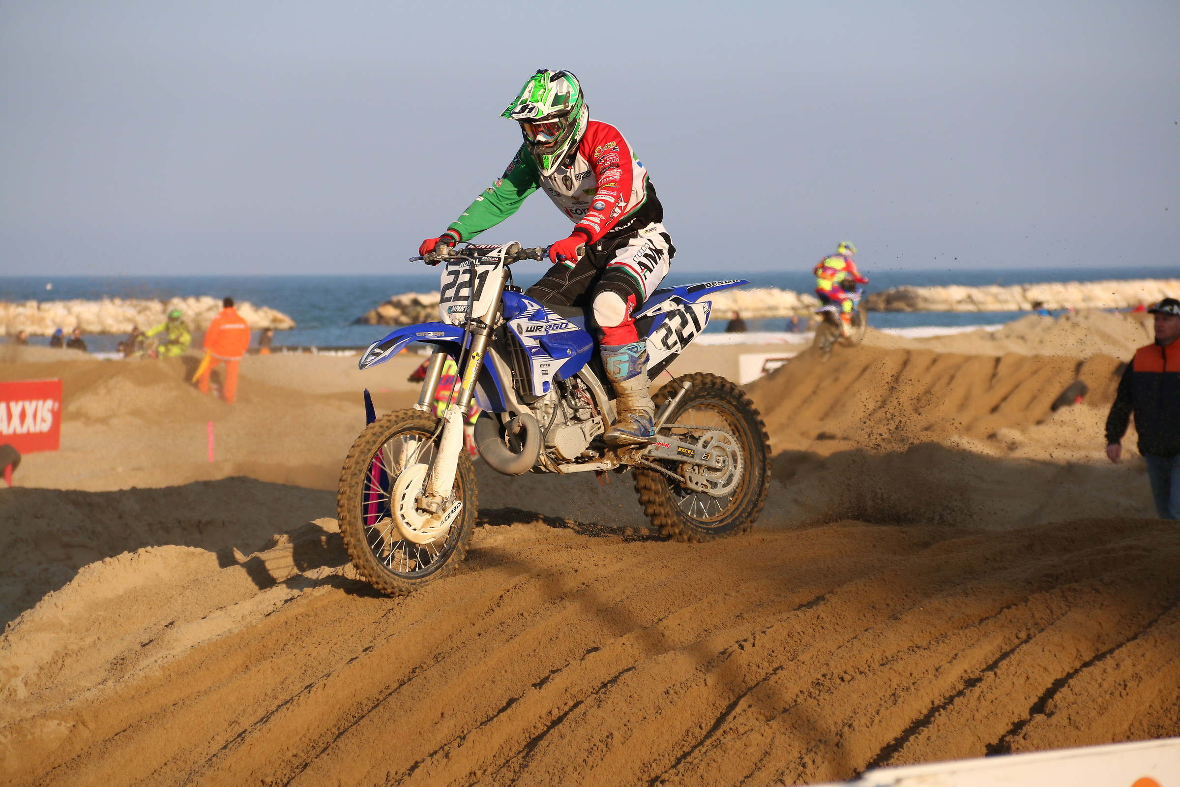 Canon 70D 18-135 f3.5-5.6 is