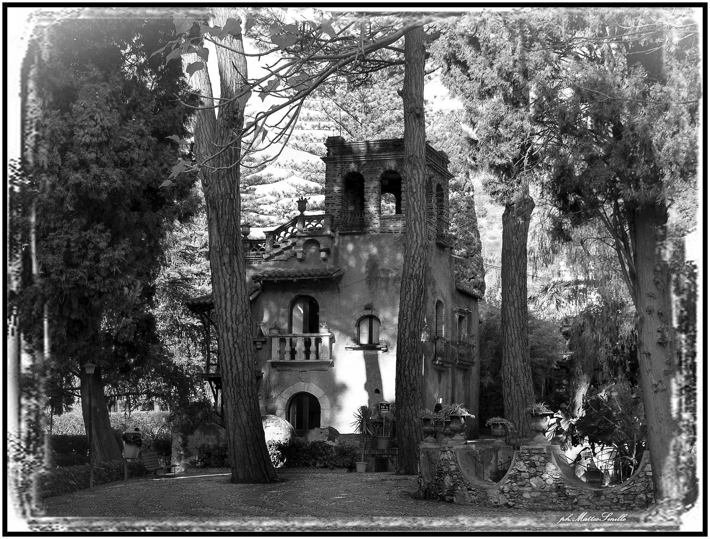 The house in the park ....