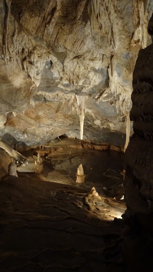 cave 18