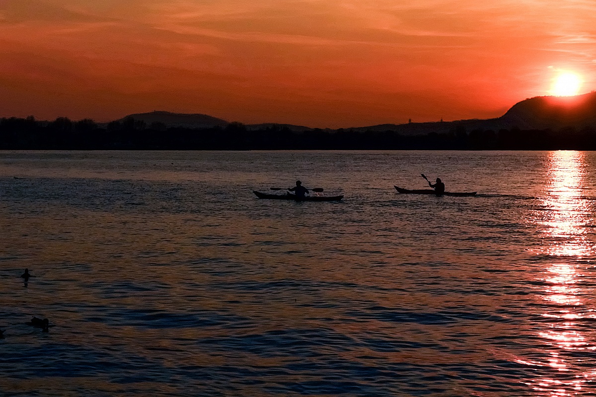 Kayak al tramonto
