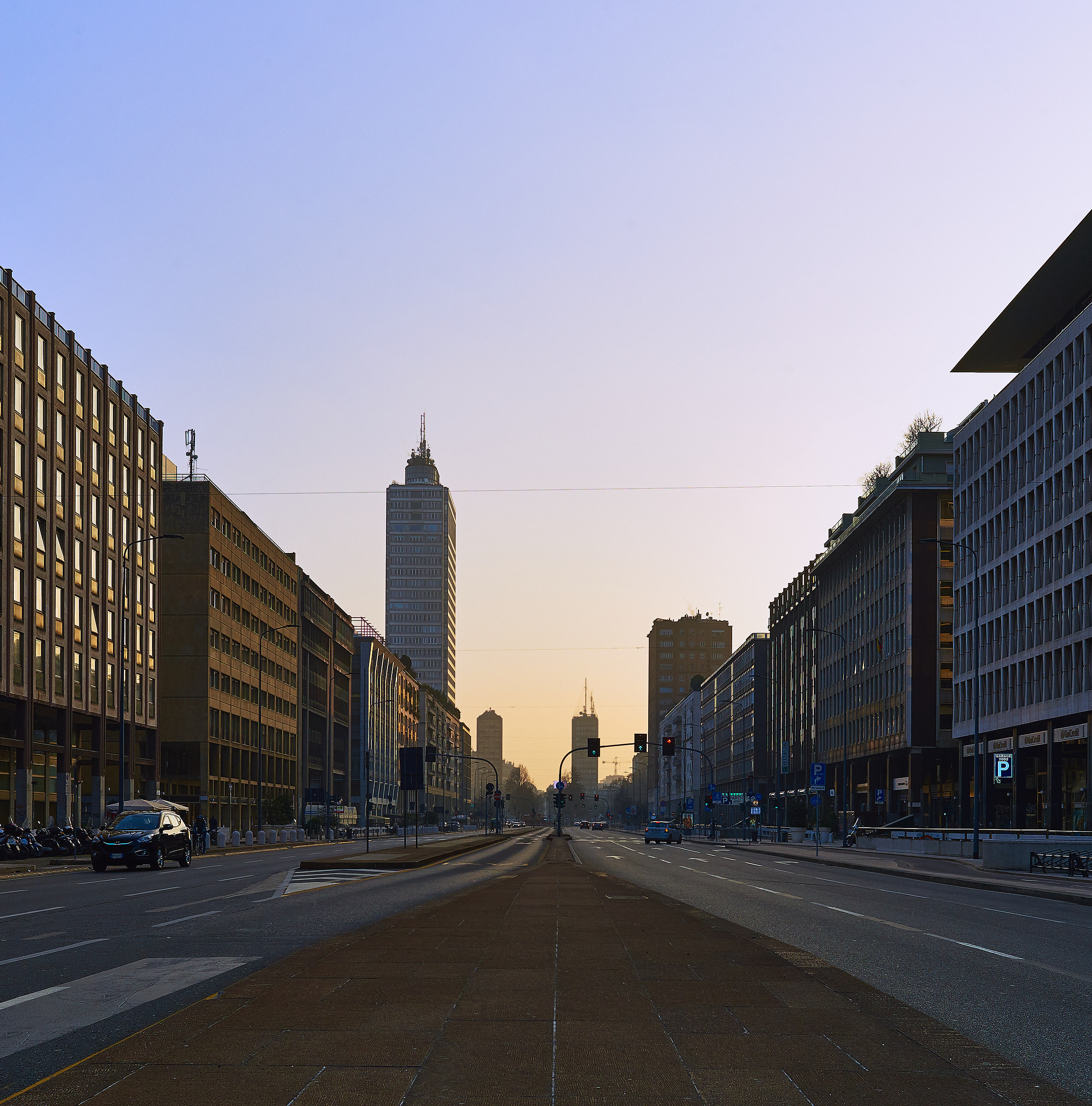 Mi piaceva la luce via Vittor Pisani Milano