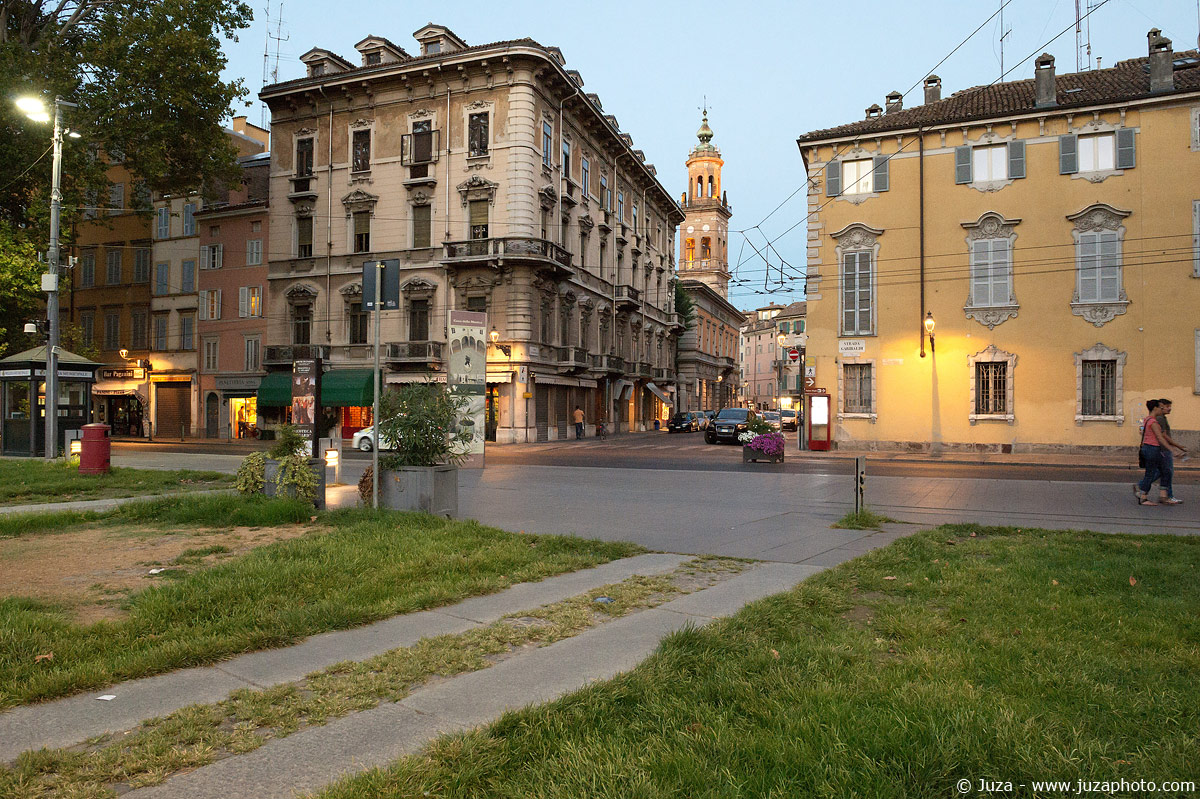 Test photos, Nikon D4 to ISO 12800