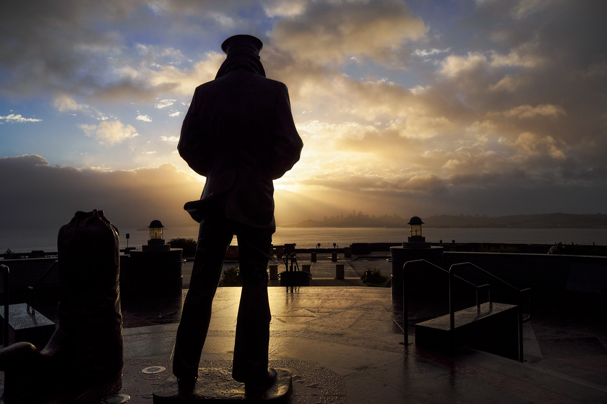 Lone Sailor Memorial, San Francisco Golden Gate