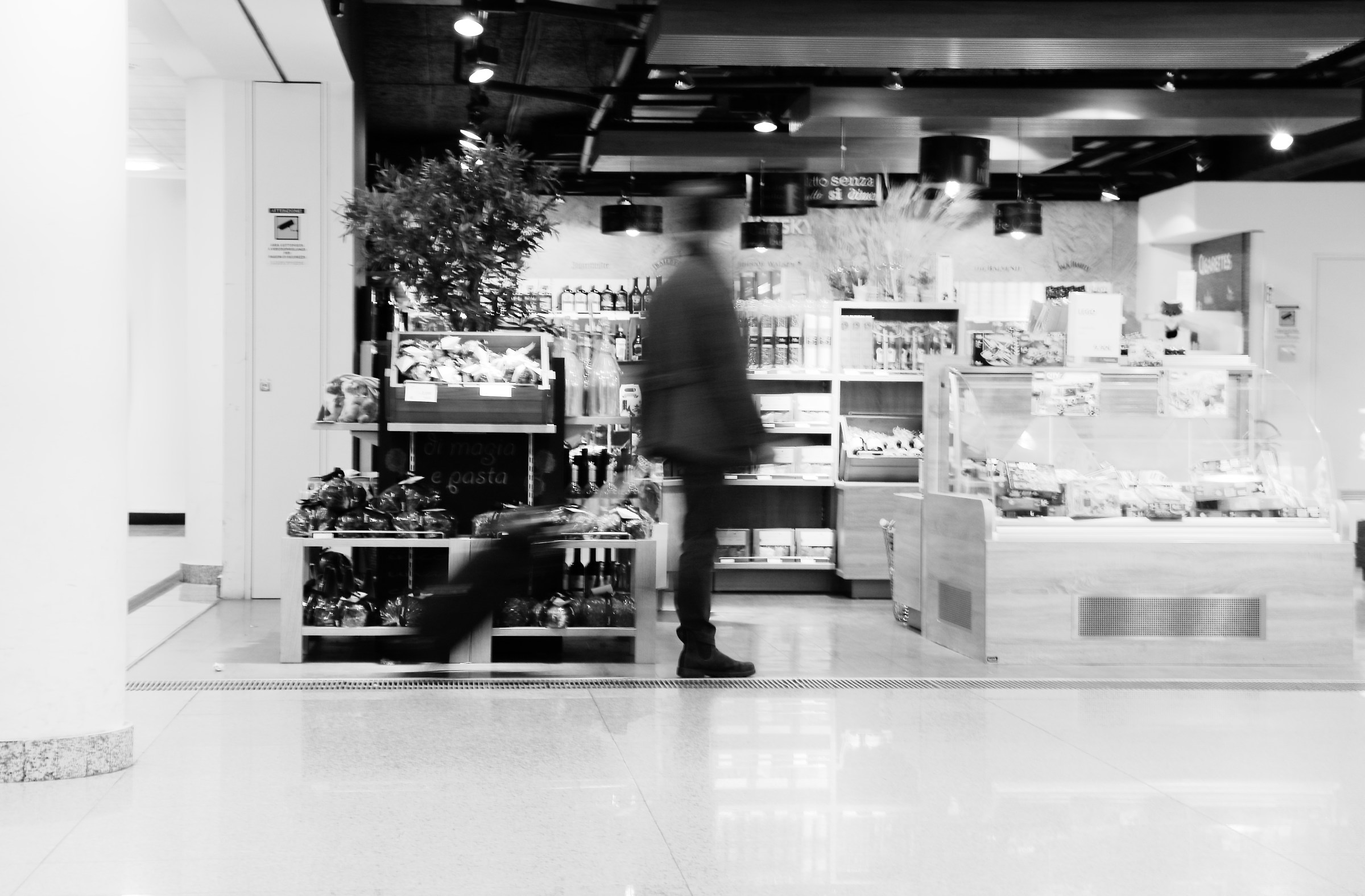 Always in a hurry, Catania Airport