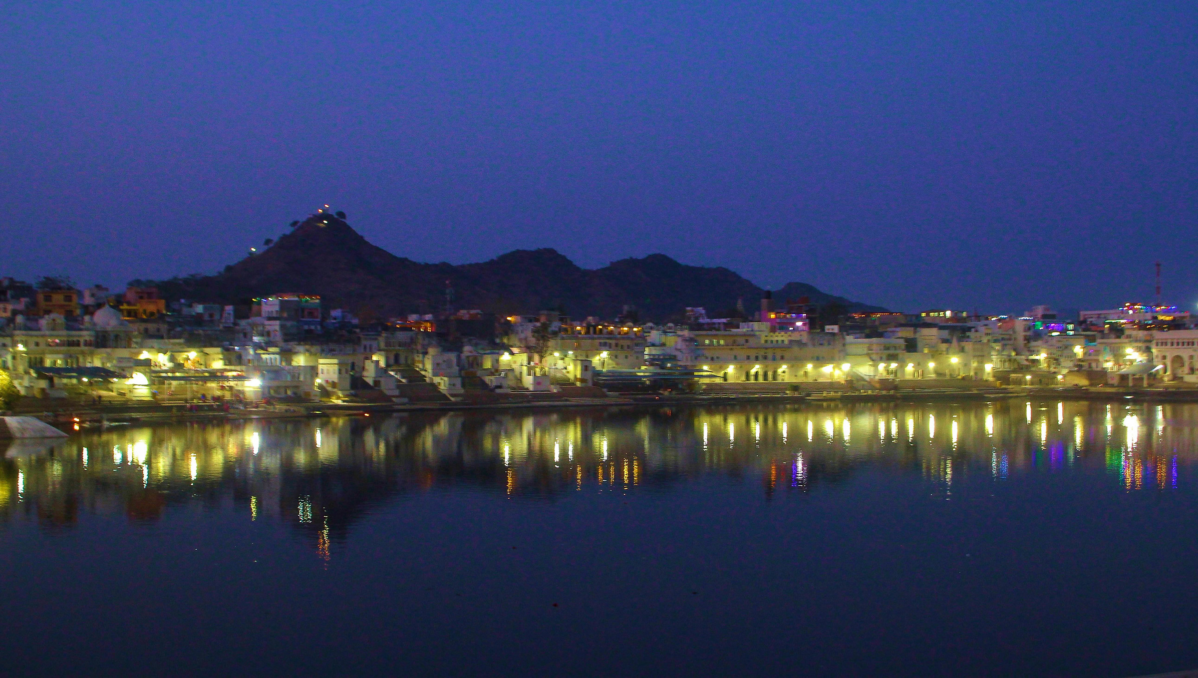 Pushkar di notte