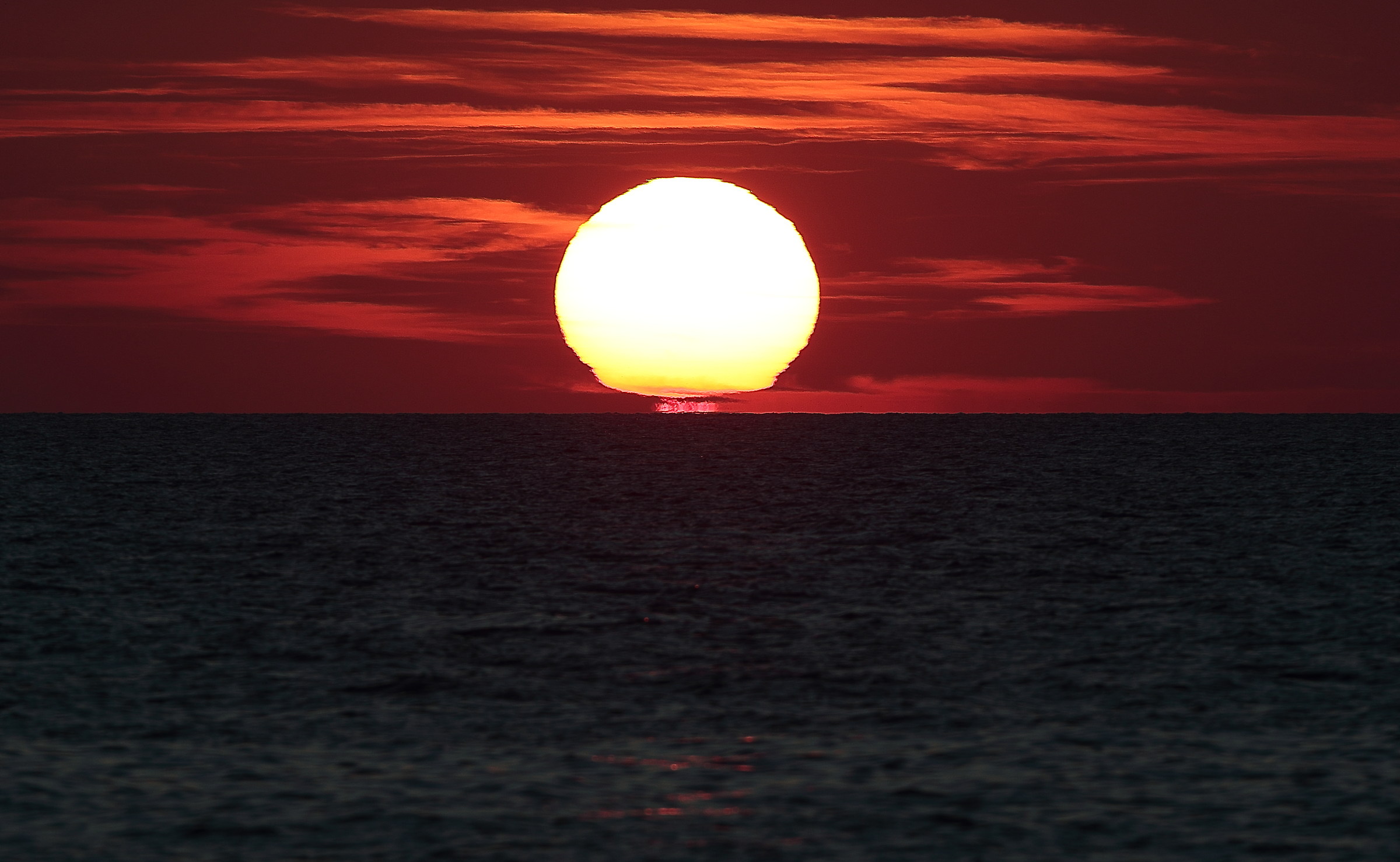 Quando il sole affonda nel mare