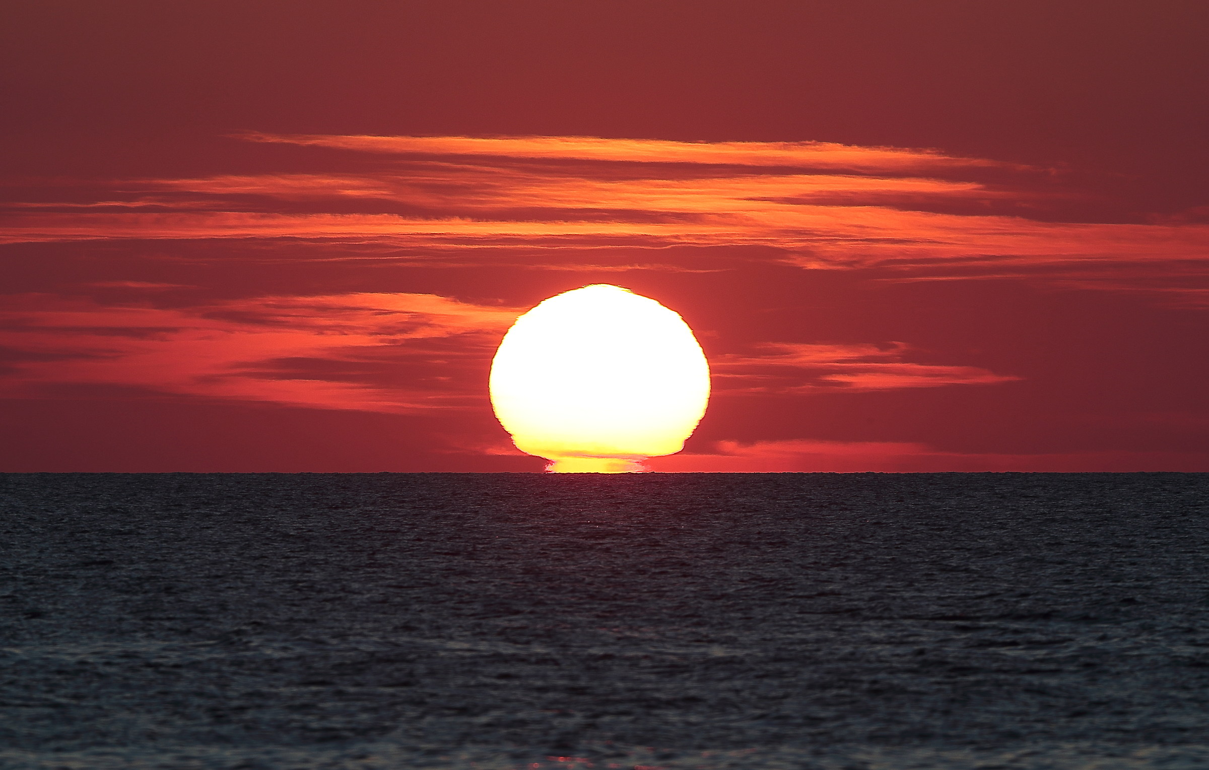 Quando il sole affonda nel mare