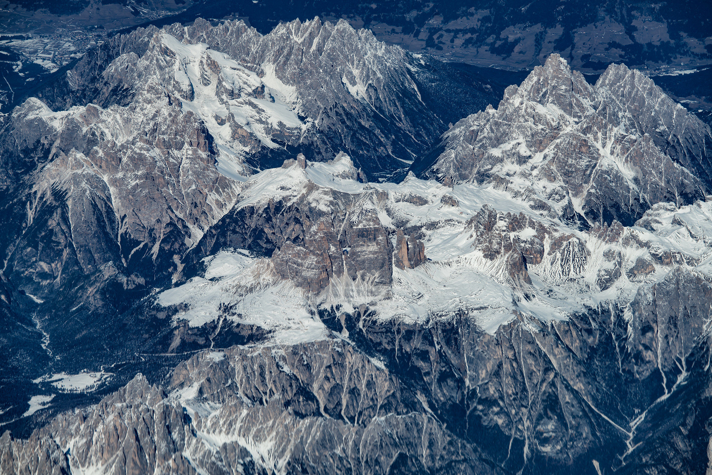 Three Peaks aerial view from south
