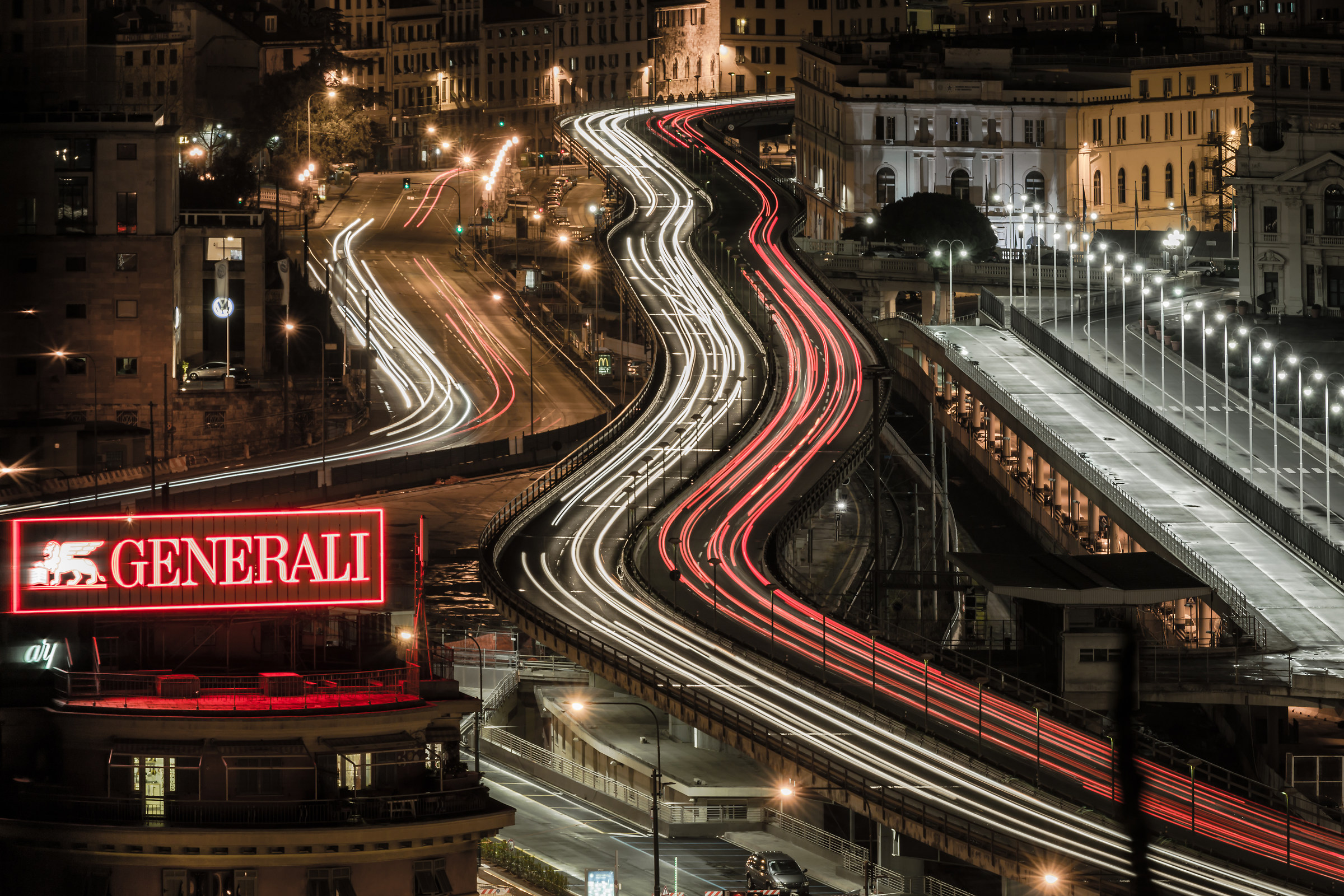 the elevated road in the night