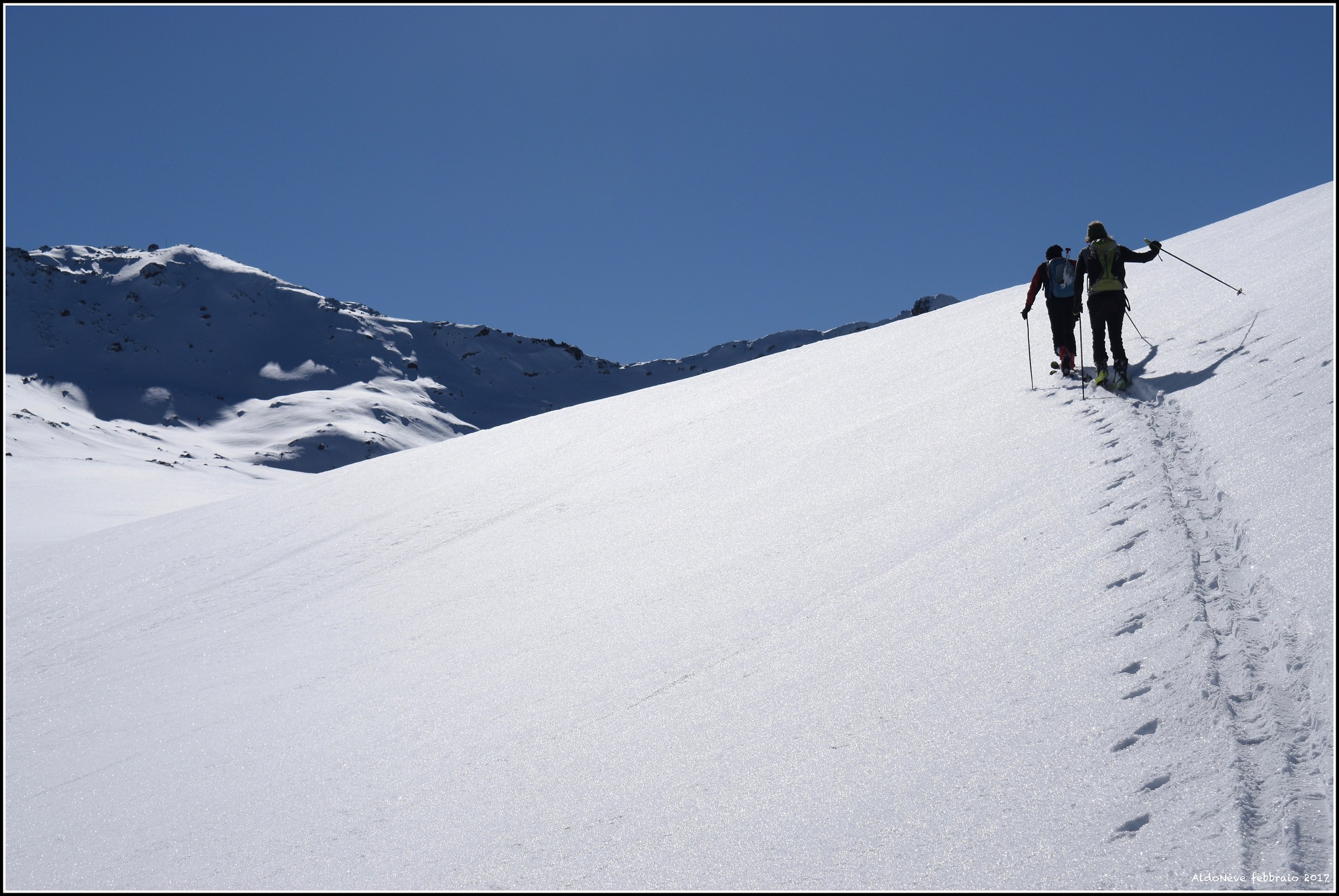 Track, sky, snow