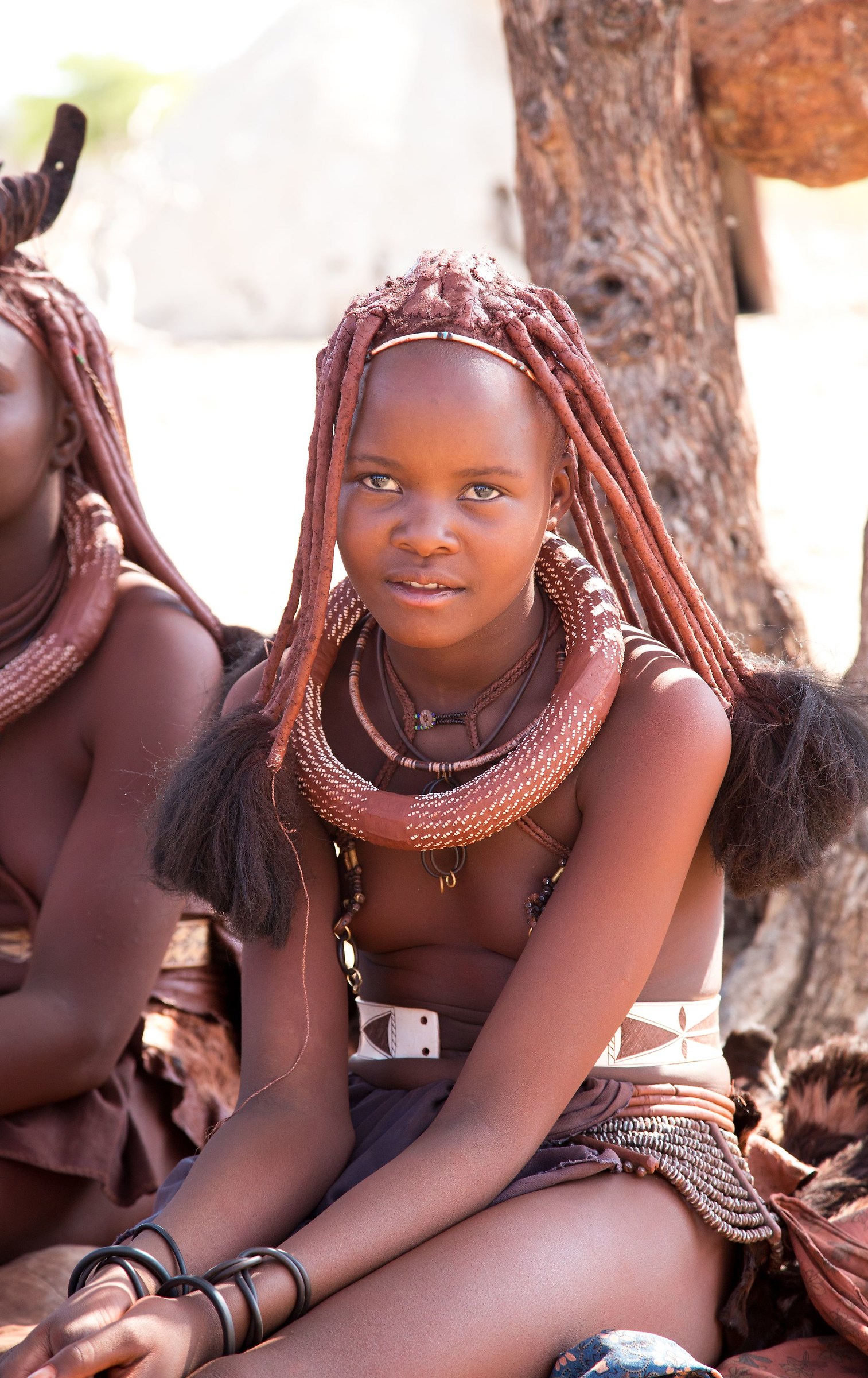 Ragazza di etnia himba