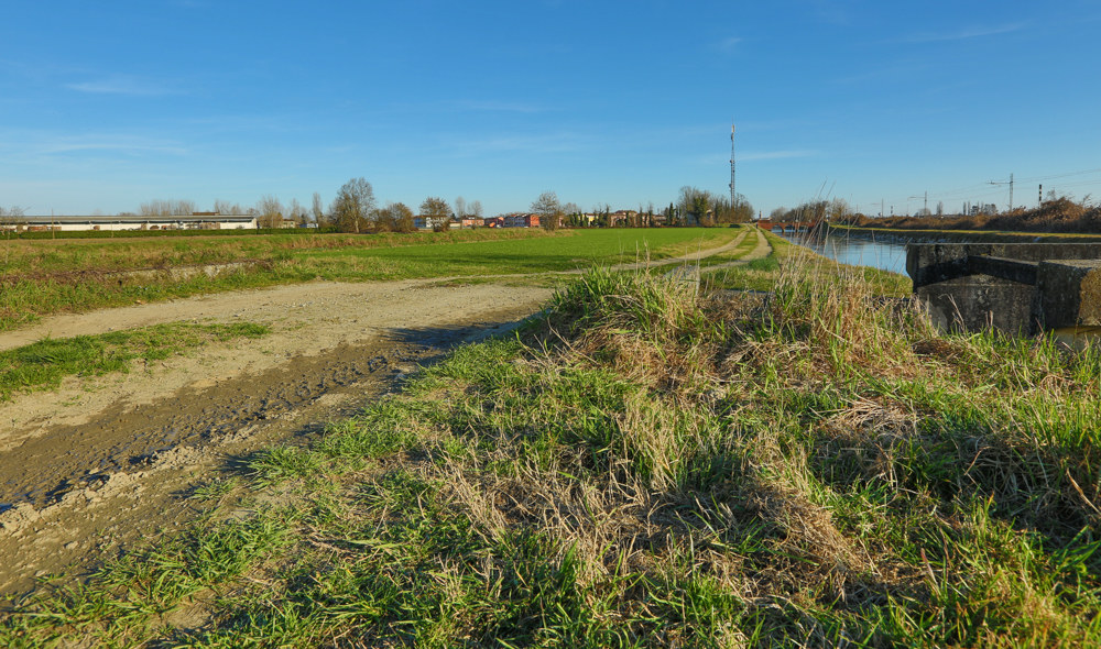 Channel Vacchelli Cream